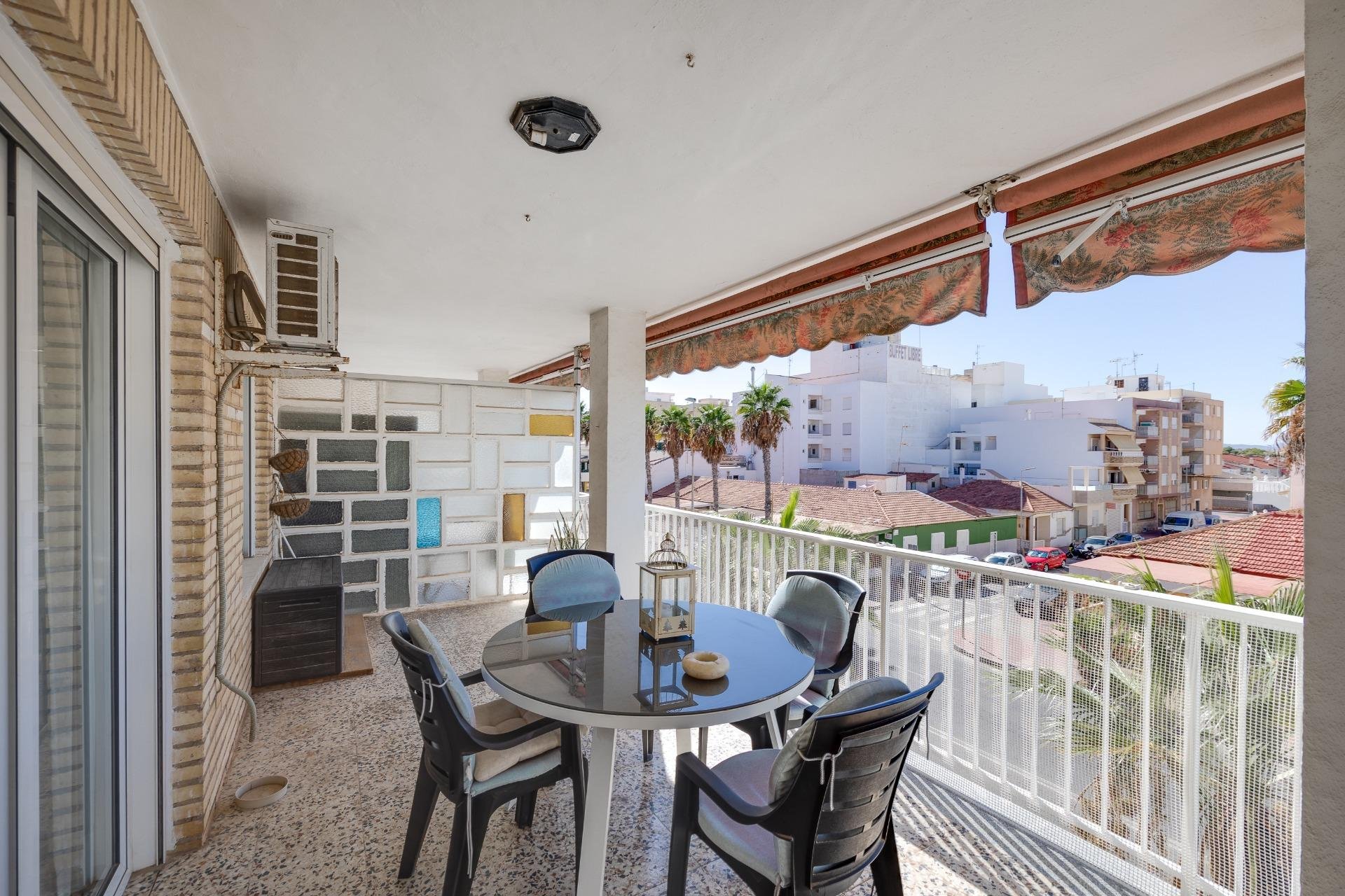 Segunda mano - Apartamento -
Torrevieja - Playa de los Naufragos