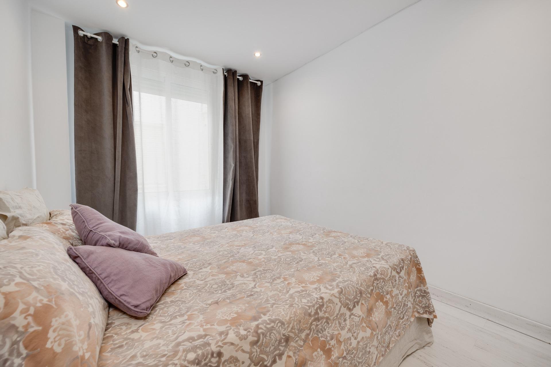Segunda mano - Apartamento -
Torrevieja - Playa de los Naufragos