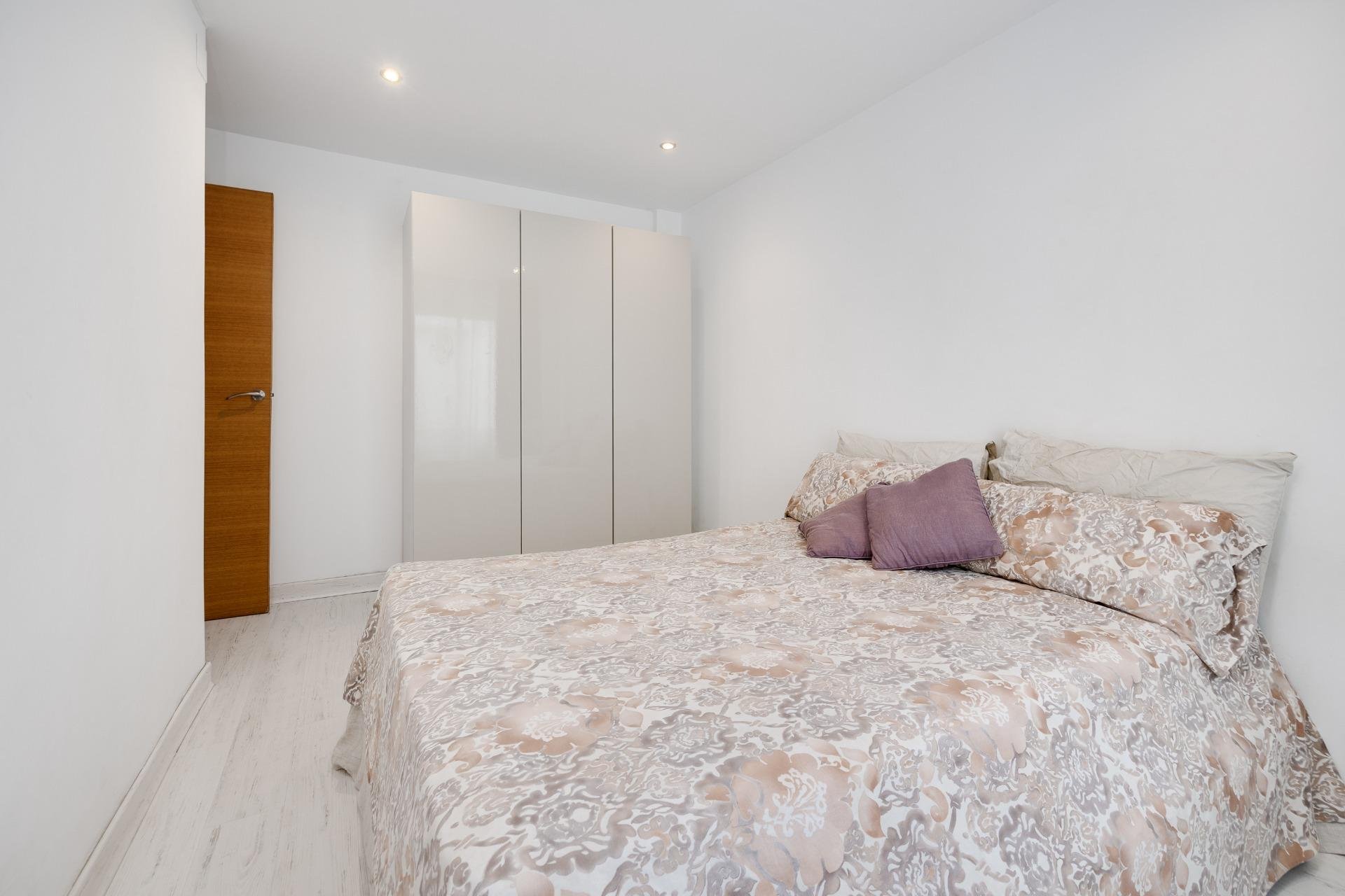Segunda mano - Apartamento -
Torrevieja - Playa de los Naufragos