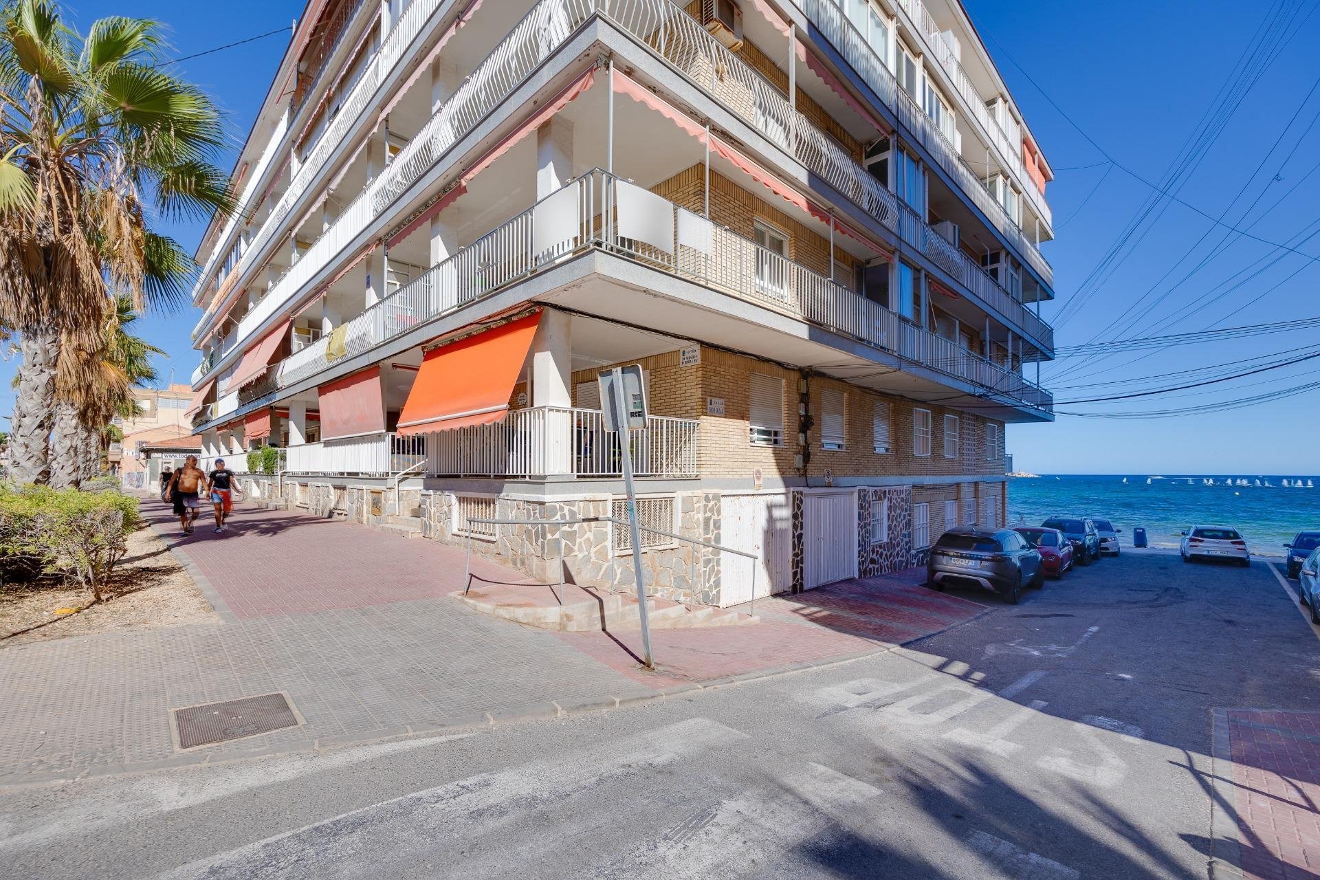 Segunda mano - Apartamento -
Torrevieja - Playa de los Naufragos