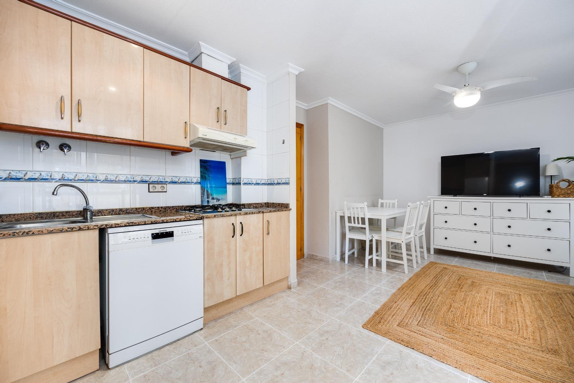 Segunda mano - Apartamento -
Torrevieja - Playa de los Naufragos