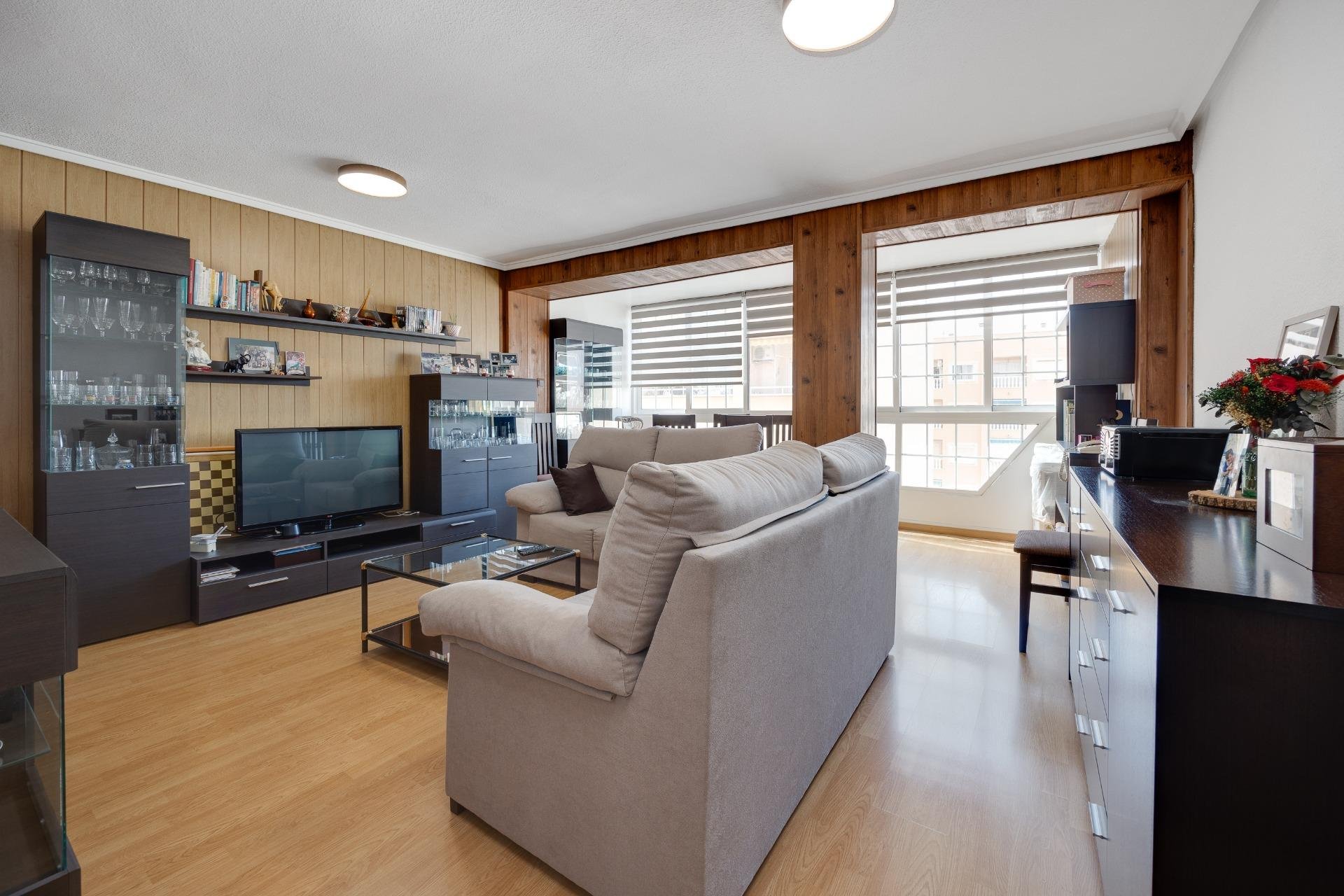 Segunda mano - Apartamento -
Torrevieja - Playa del Cura