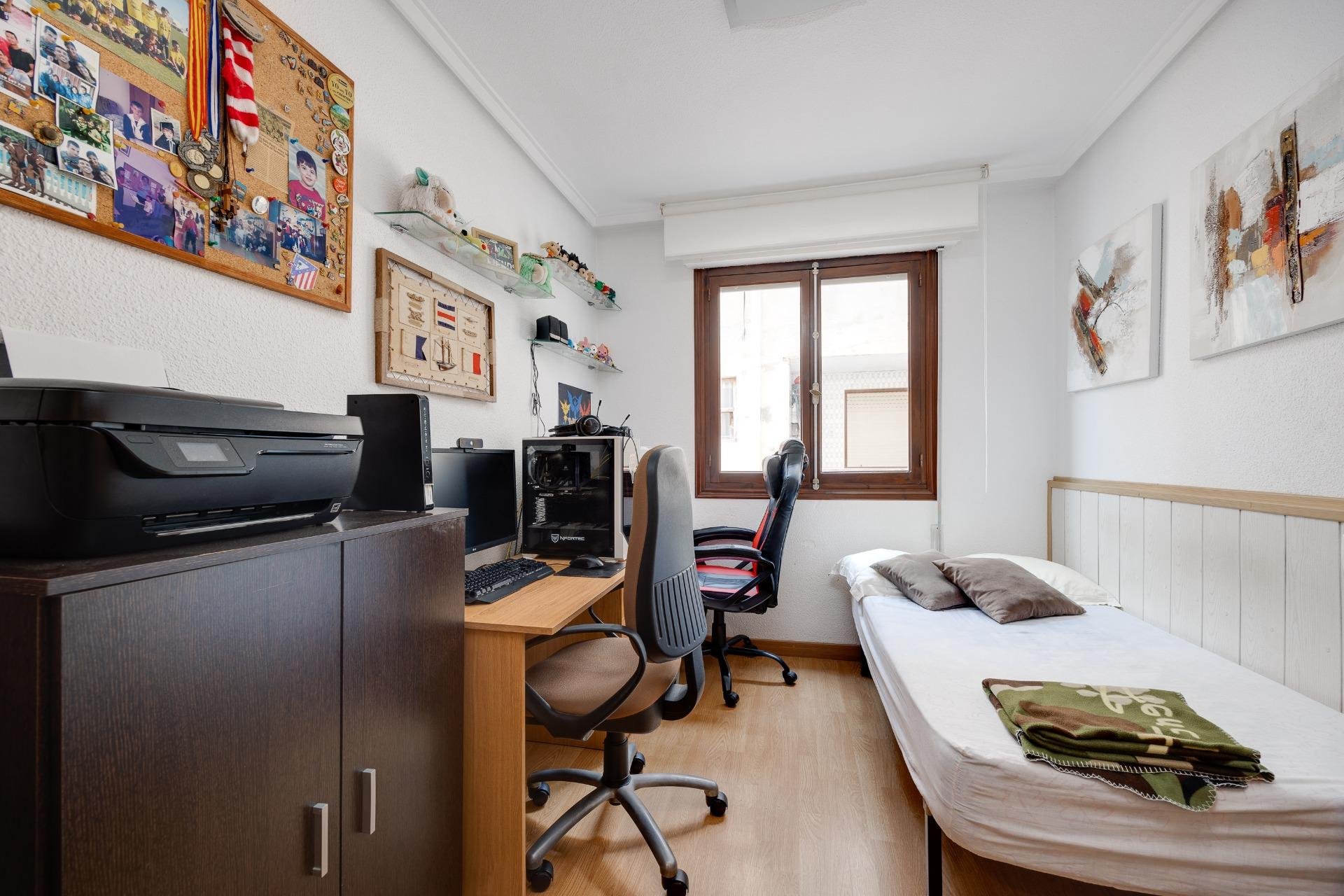 Segunda mano - Apartamento -
Torrevieja - Playa del Cura