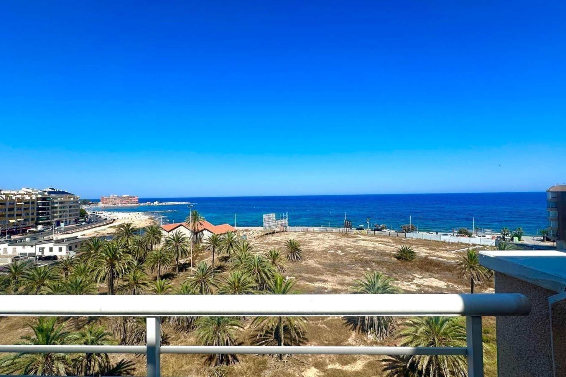 Segunda mano - Apartamento -
Torrevieja - Playa del Cura
