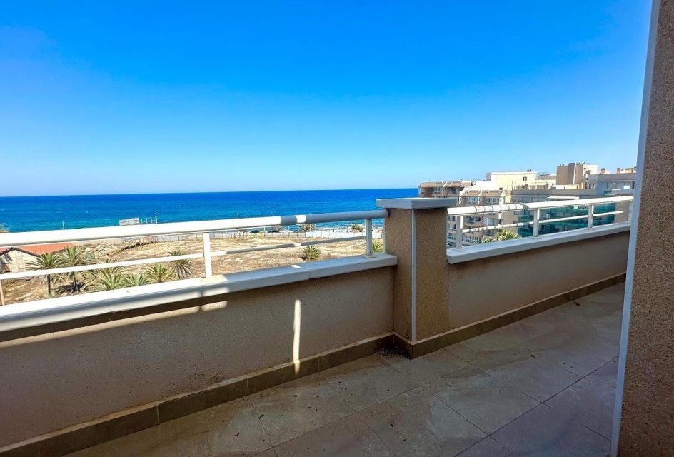 Segunda mano - Apartamento -
Torrevieja - Playa del Cura