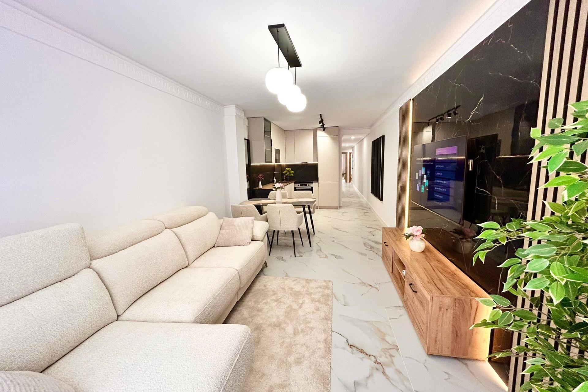 Segunda mano - Apartamento -
Torrevieja - Playa del Cura