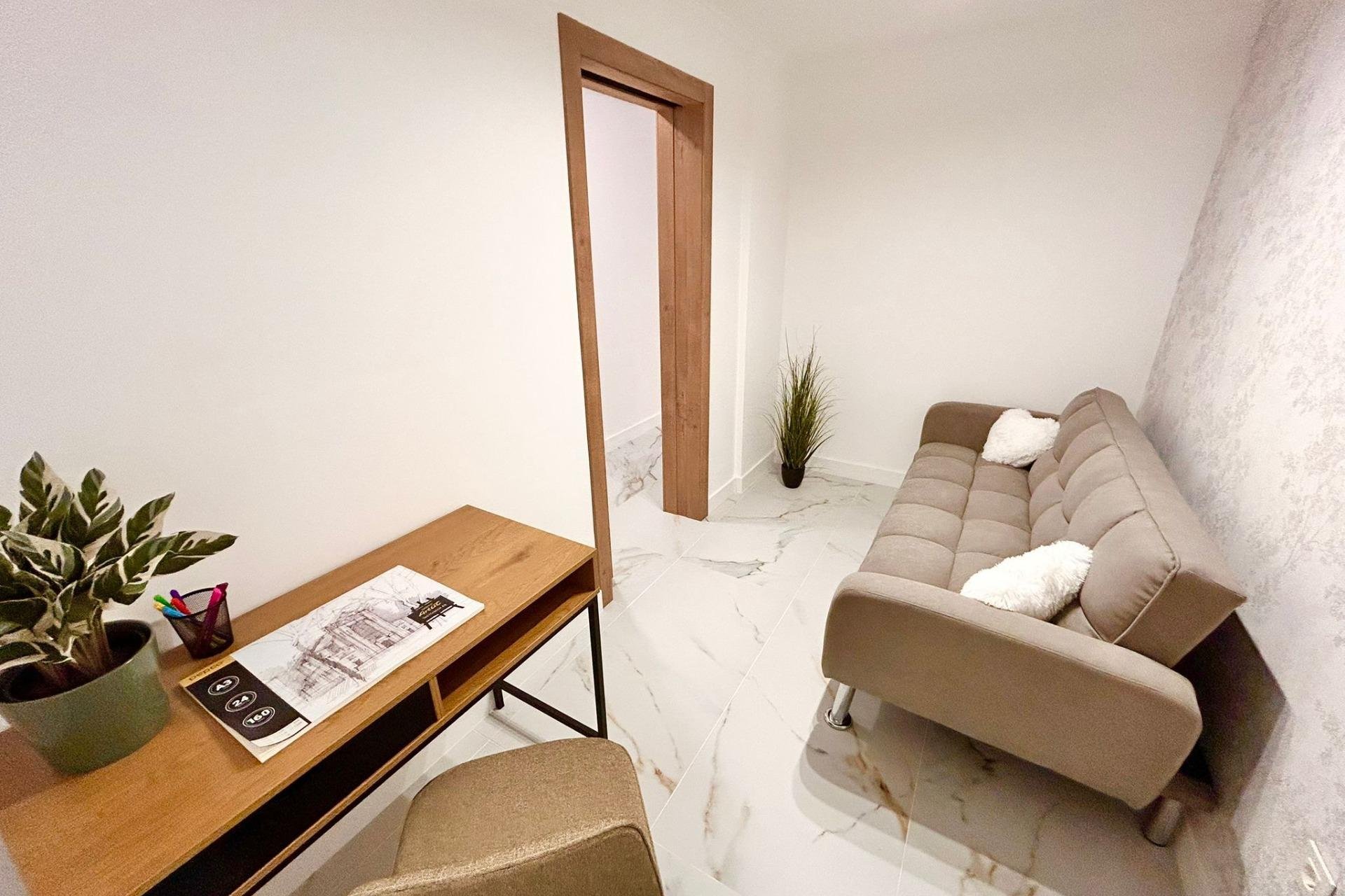 Segunda mano - Apartamento -
Torrevieja - Playa del Cura