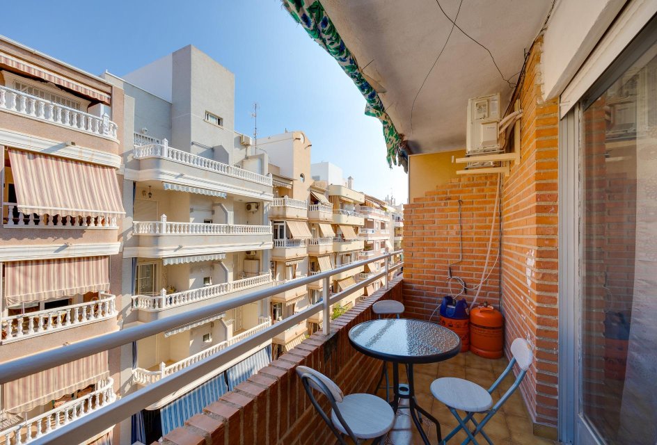 Segunda mano - Apartamento -
Torrevieja - Playa del Cura