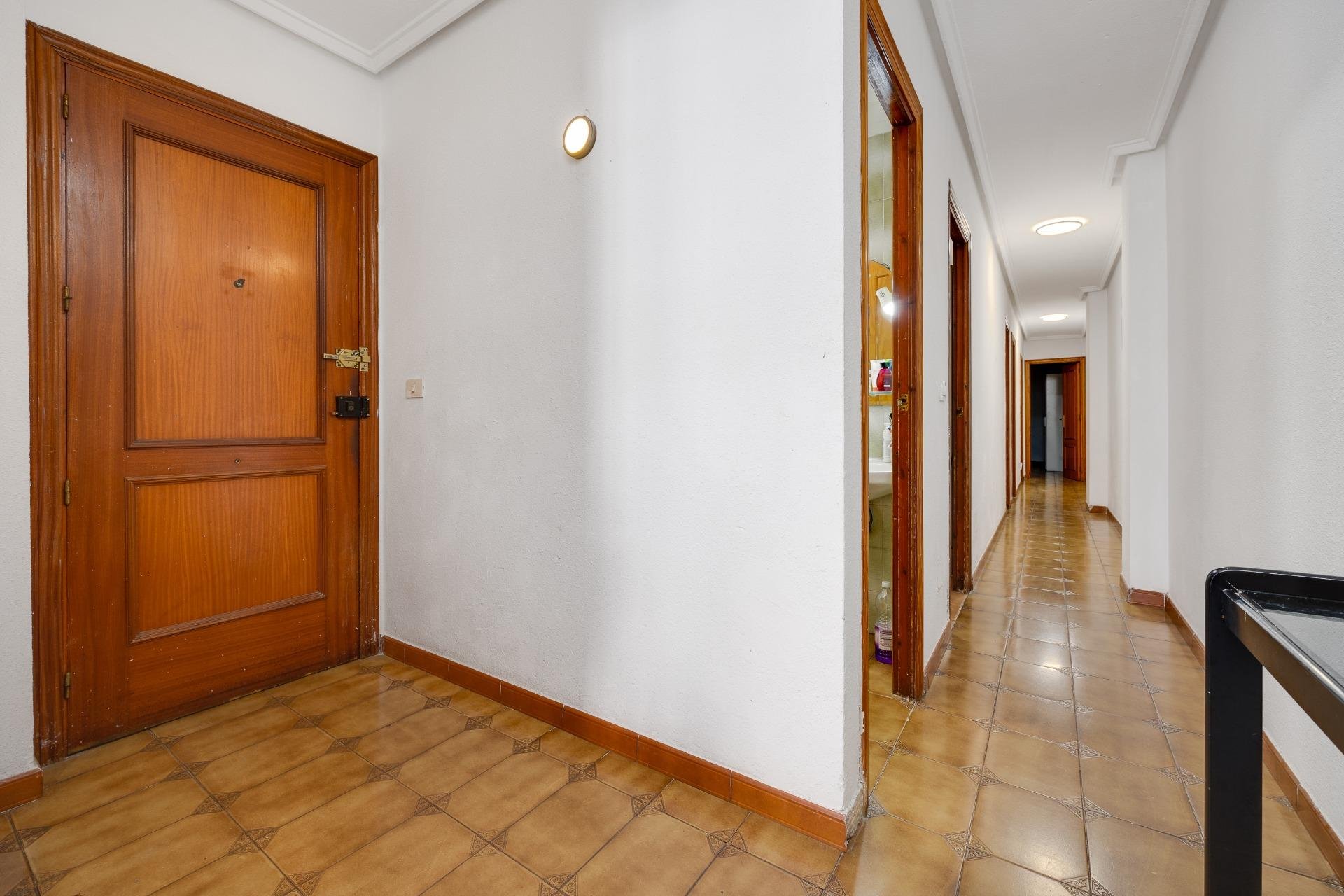 Segunda mano - Apartamento -
Torrevieja - Playa del Cura