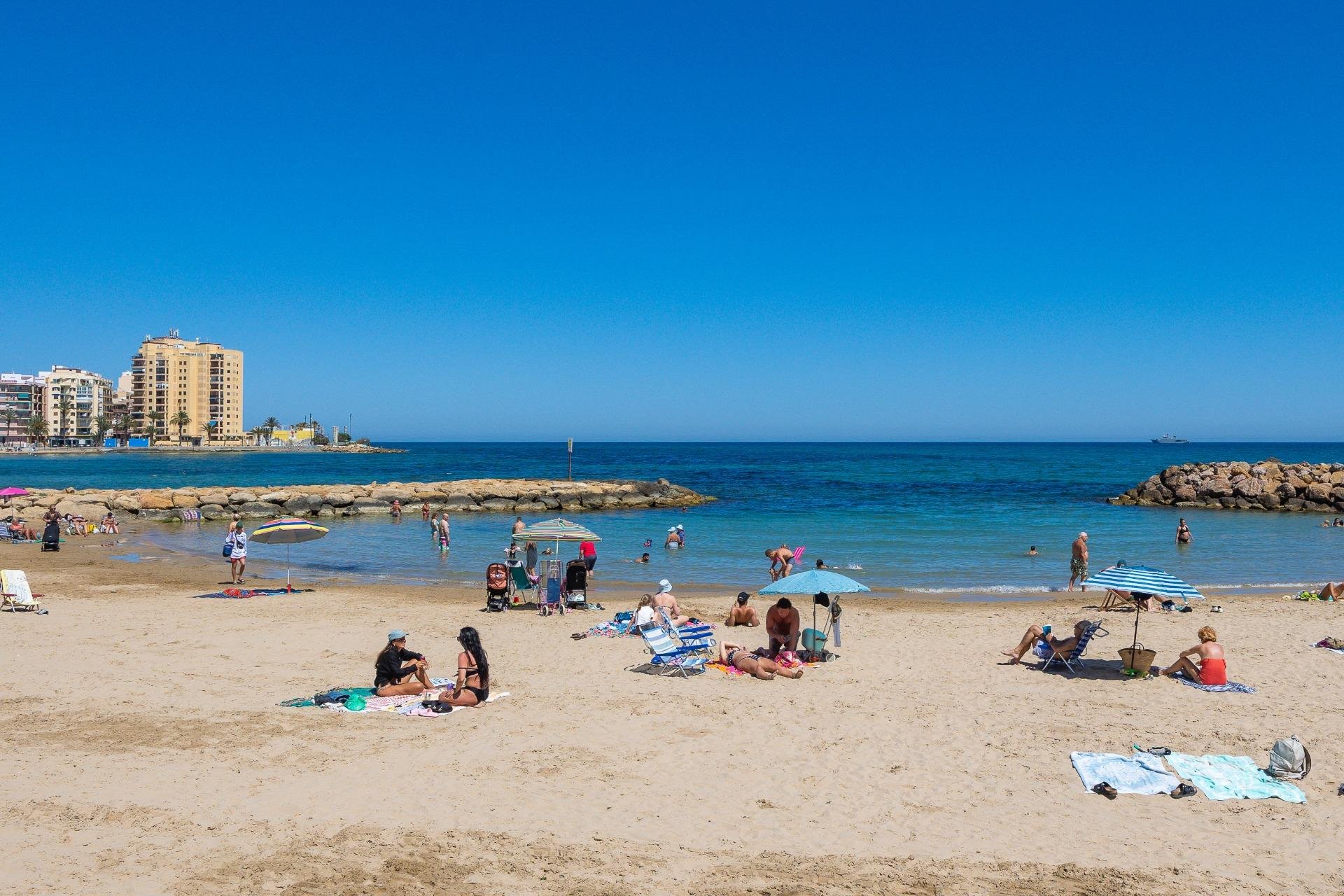 Segunda mano - Apartamento -
Torrevieja - Playa del Cura