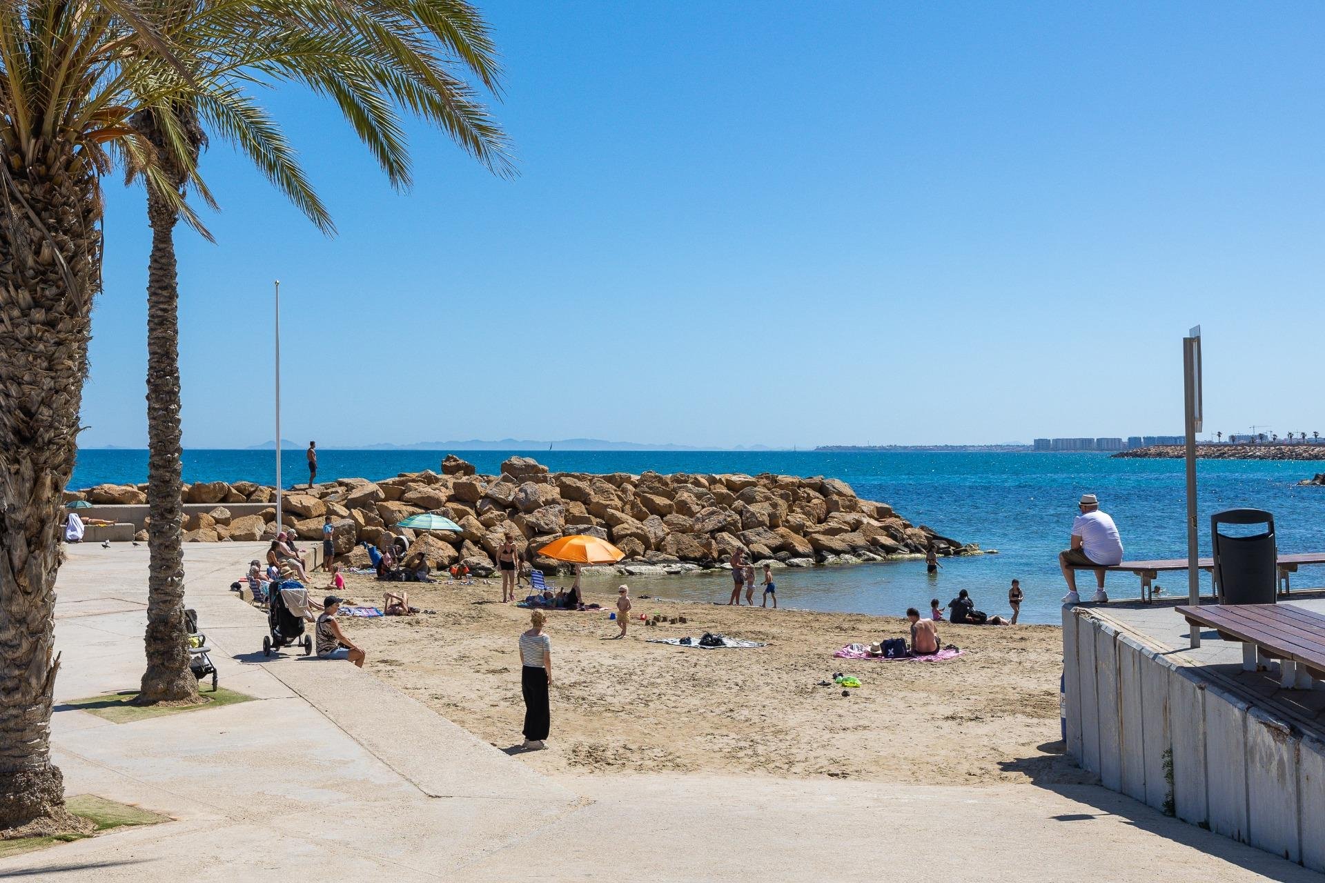 Segunda mano - Apartamento -
Torrevieja - Playa del Cura