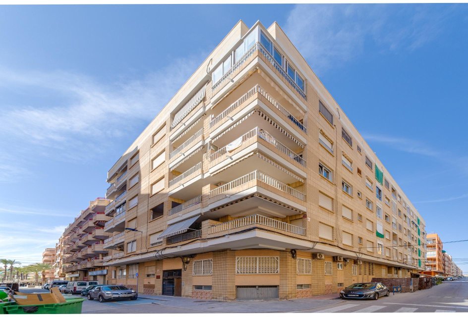 Segunda mano - Apartamento -
Torrevieja - Playa del Cura