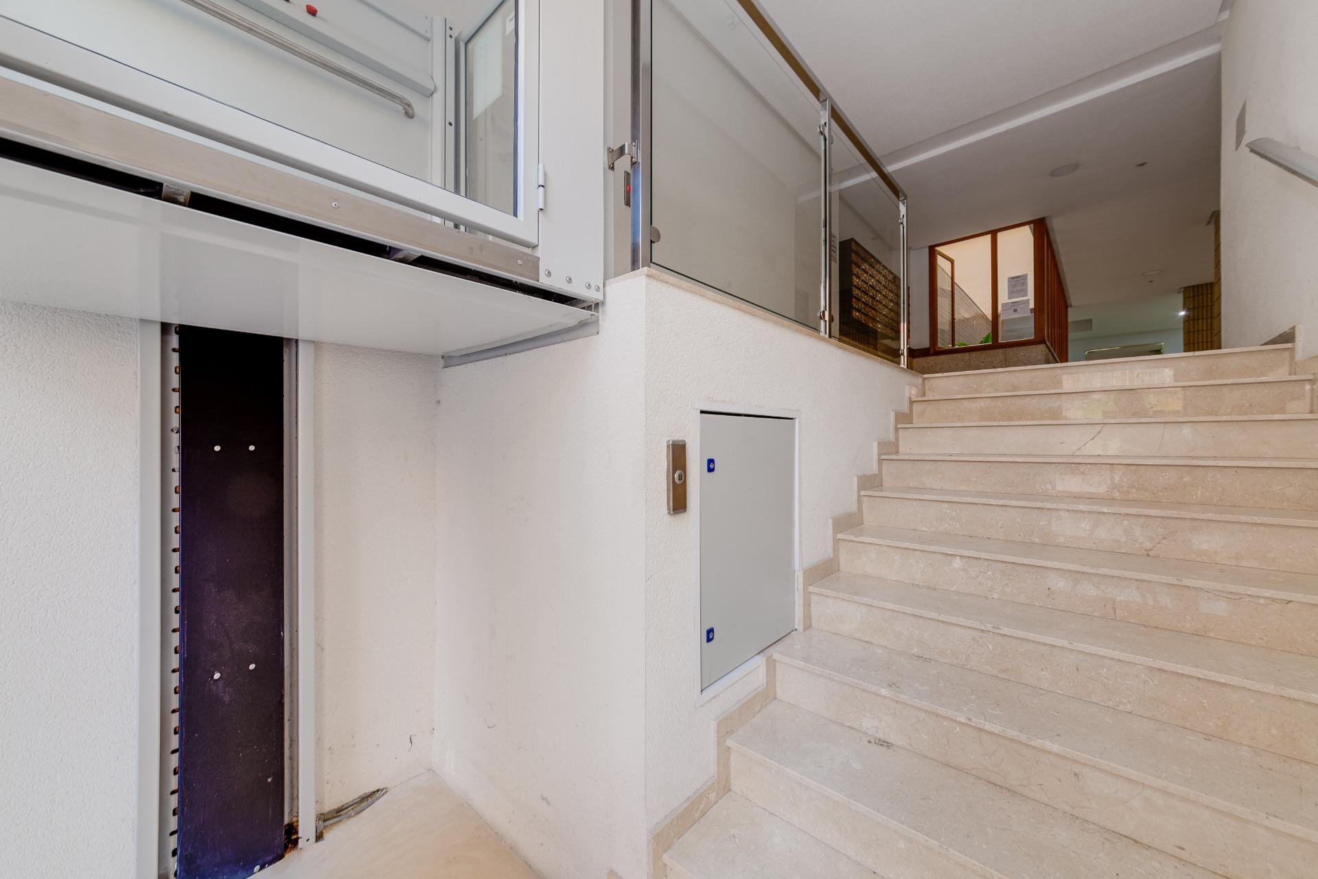 Segunda mano - Apartamento -
Torrevieja - Playa del Cura
