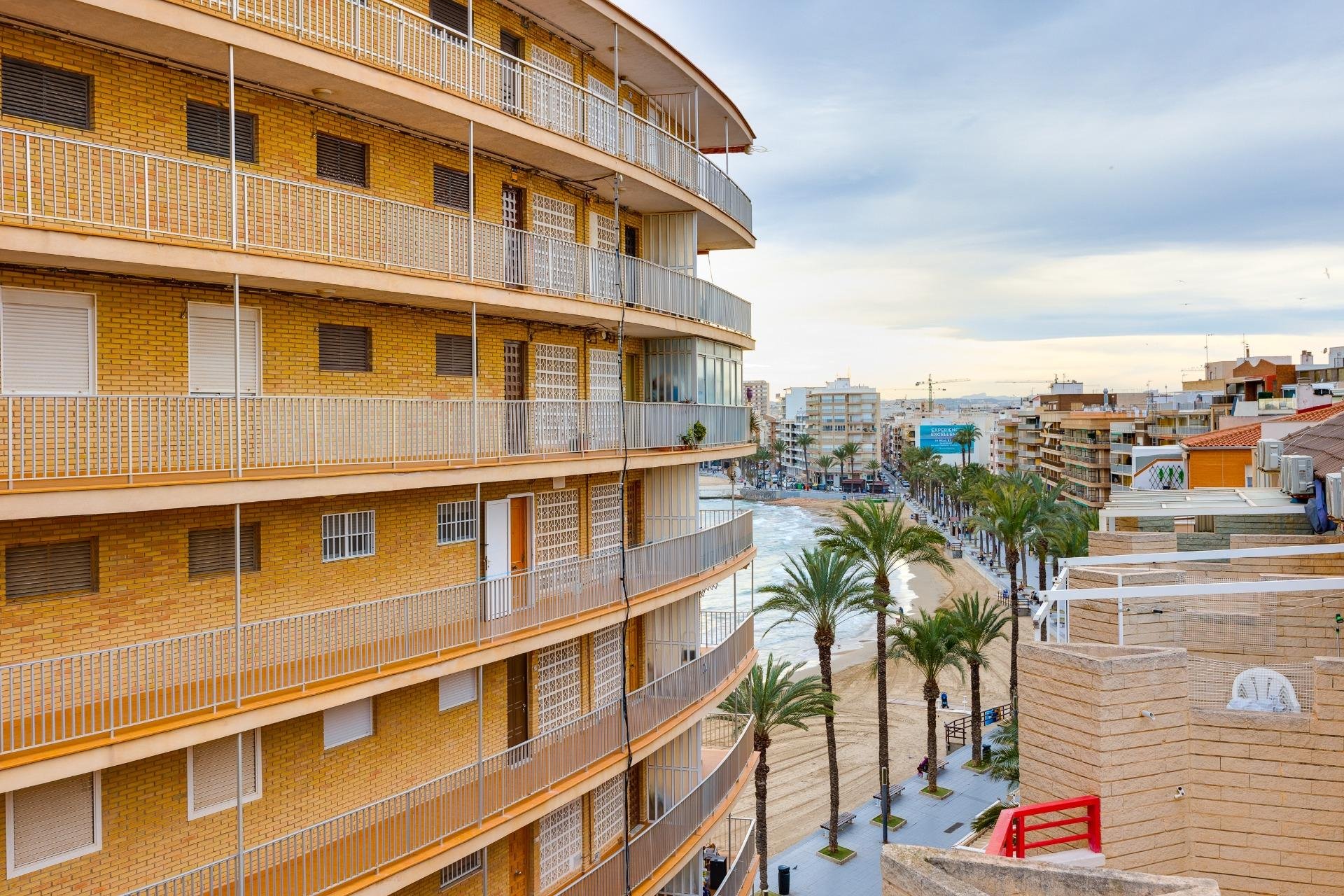 Segunda mano - Apartamento -
Torrevieja - Playa del Cura