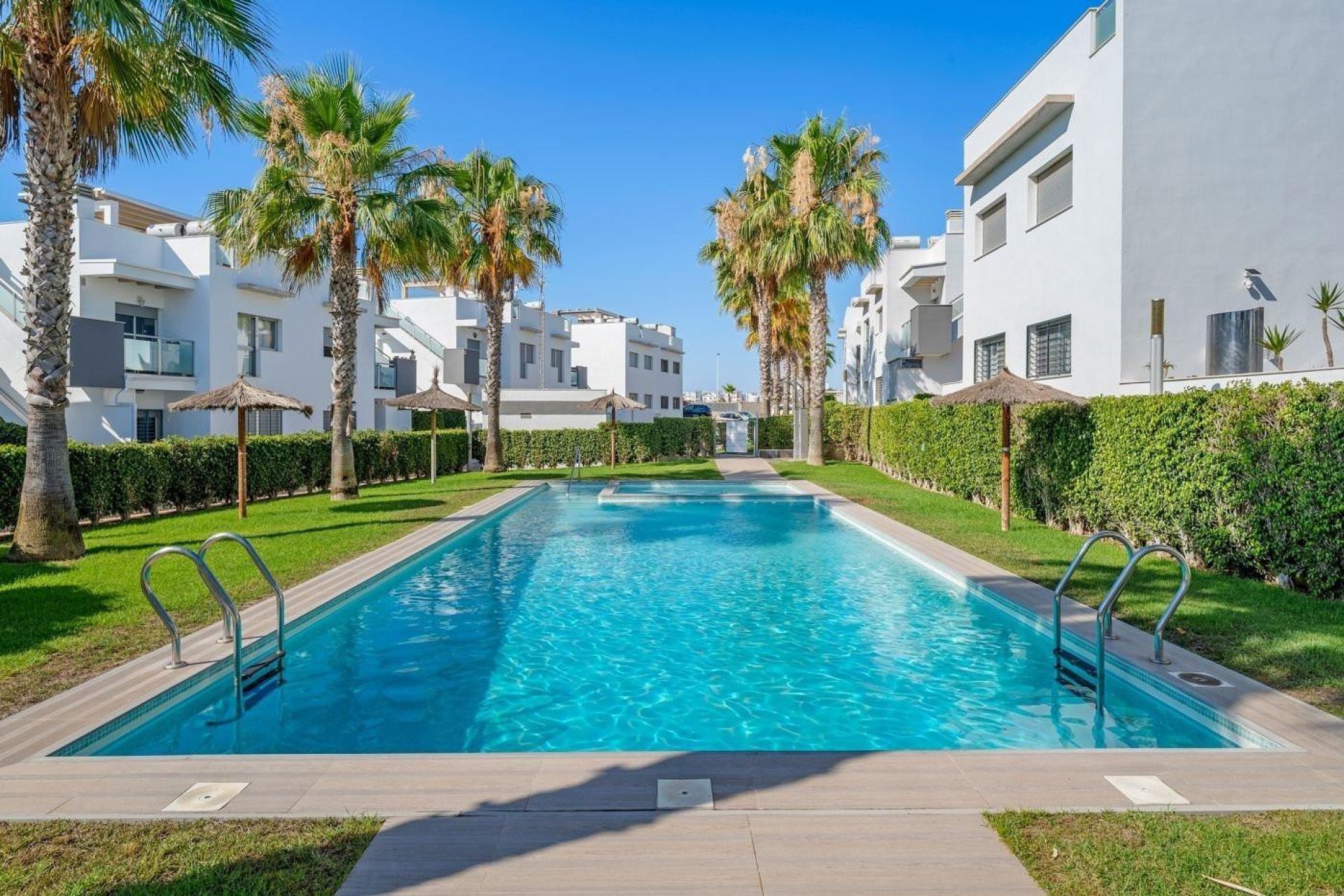 Segunda mano - Apartamento -
Torrevieja - Punta prima