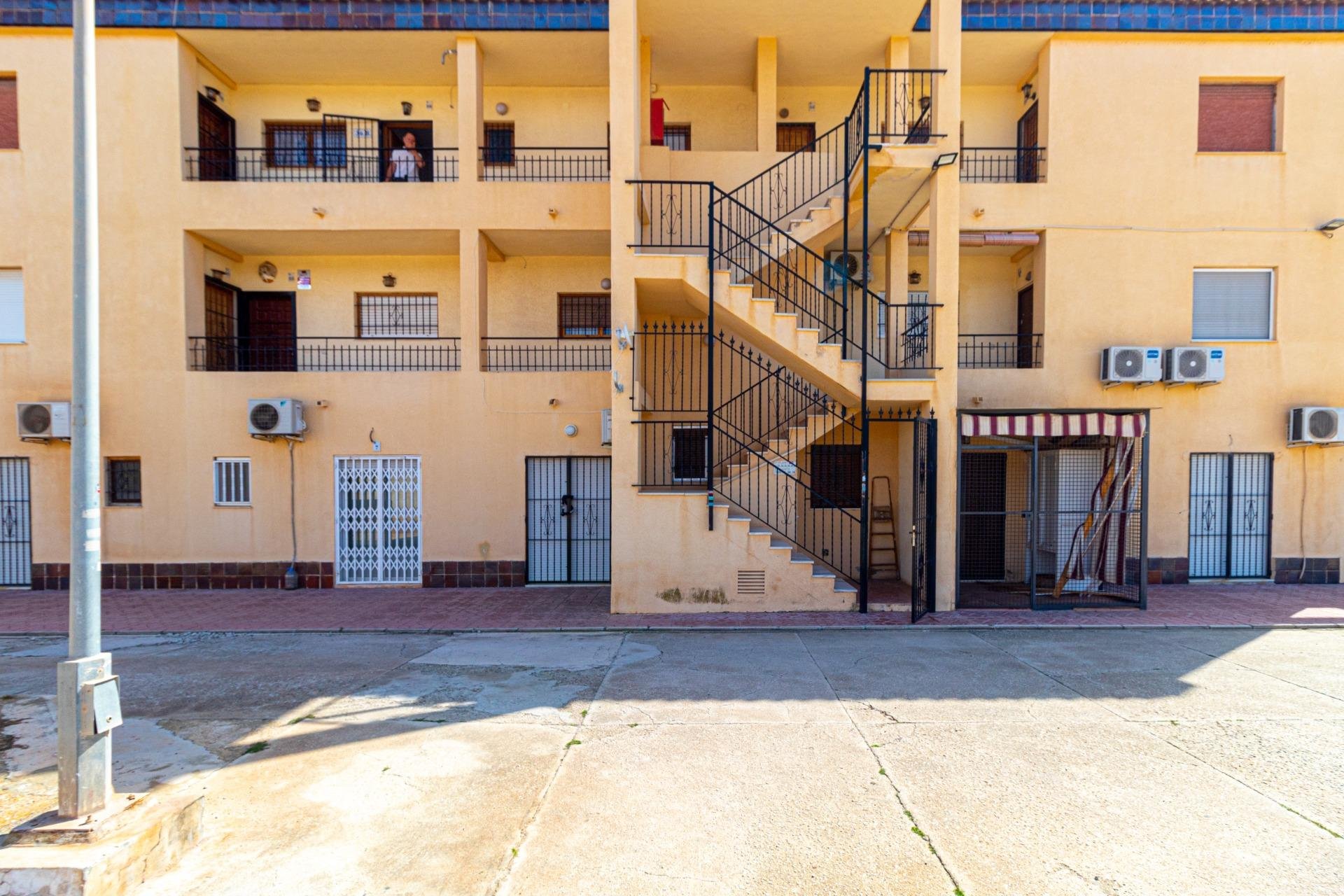 Segunda mano - Apartamento -
Torrevieja - Punta Prima