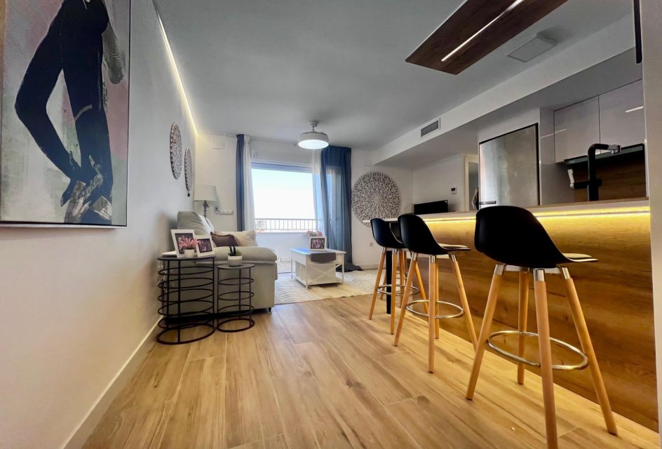 Segunda mano - Apartamento -
Torrevieja - Punta Prima