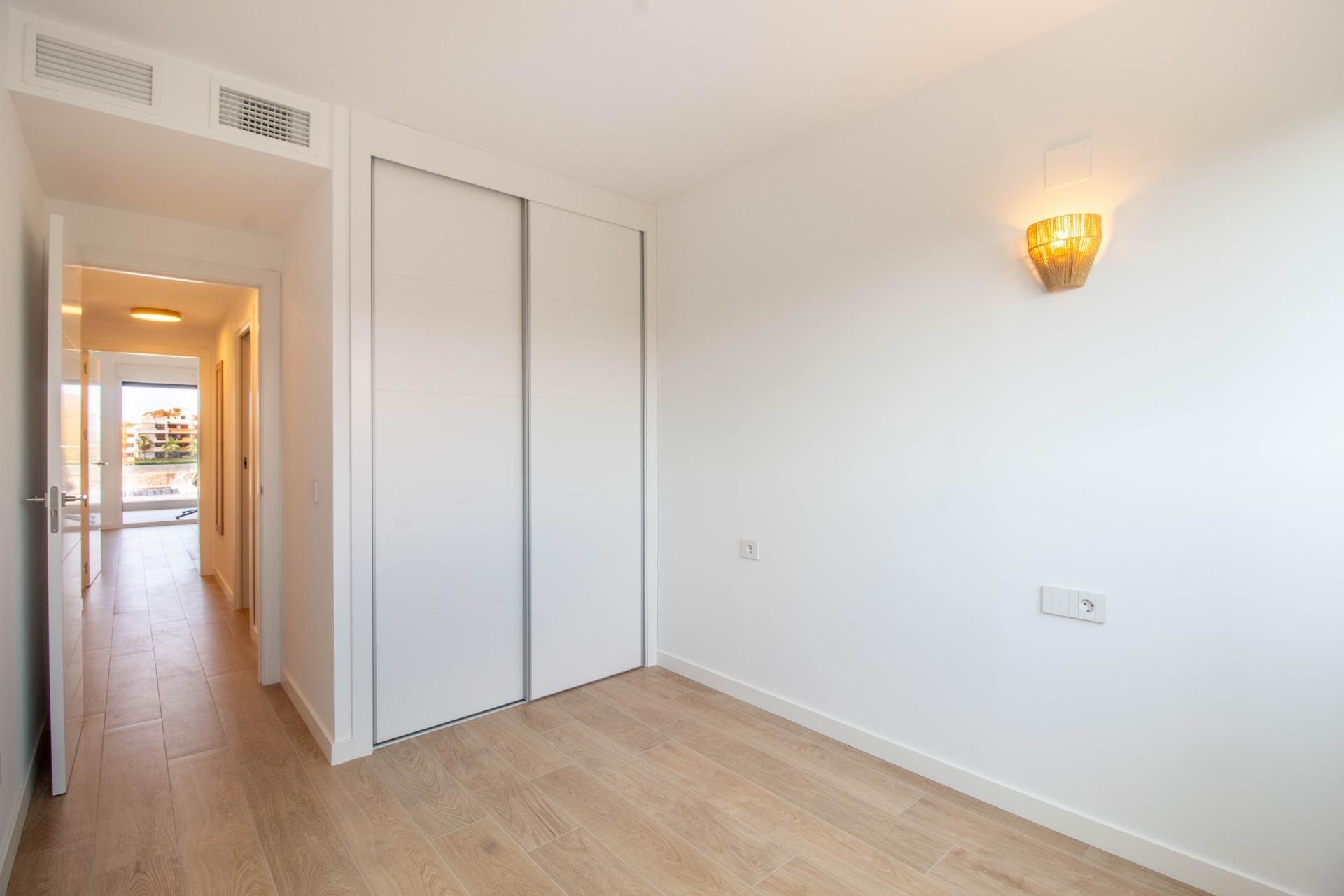 Segunda mano - Apartamento -
Torrevieja - Punta Prima