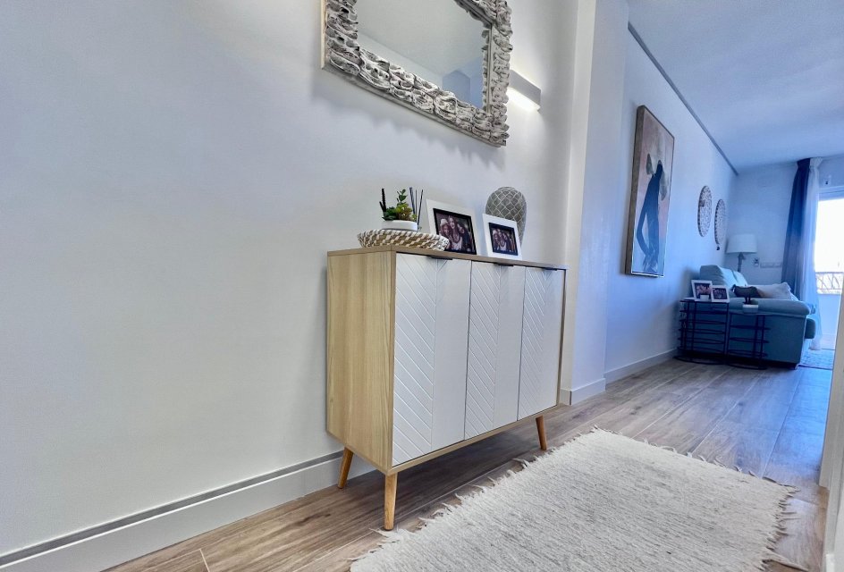 Segunda mano - Apartamento -
Torrevieja - Punta Prima