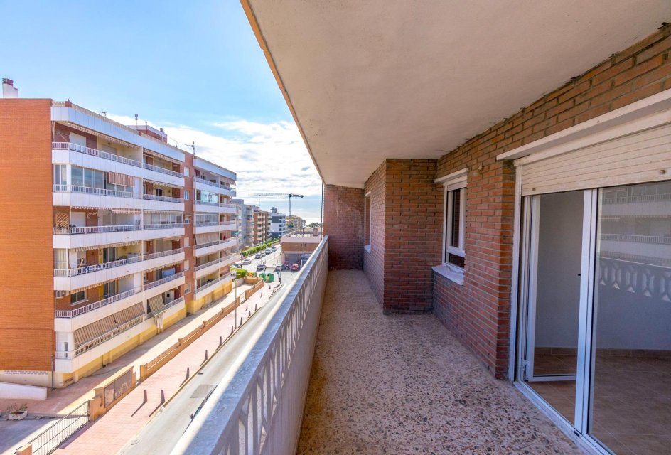 Segunda mano - Apartamento -
Torrevieja - Punta prima