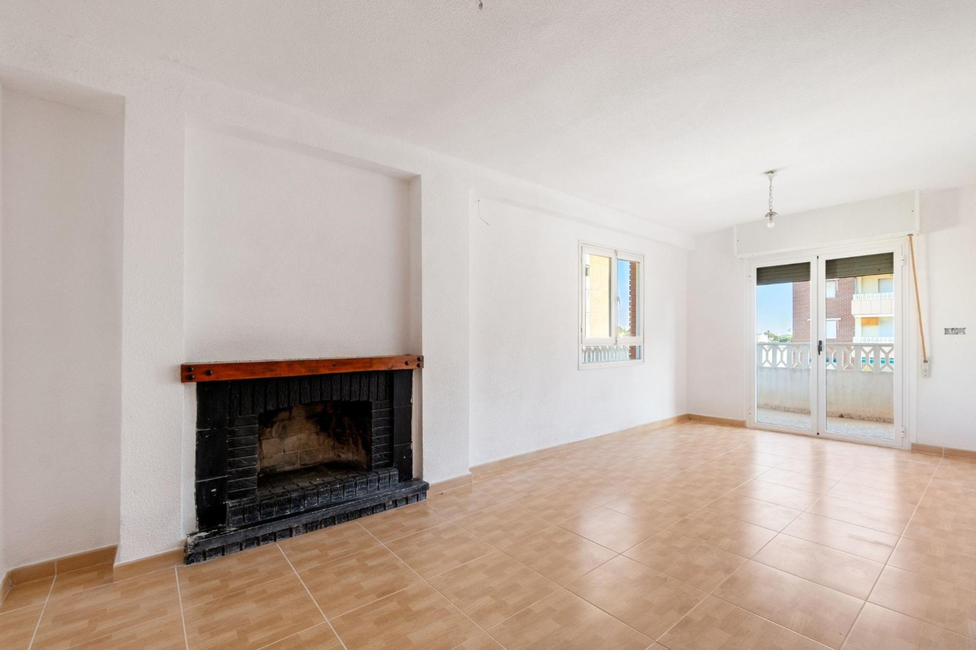 Segunda mano - Apartamento -
Torrevieja - Punta prima
