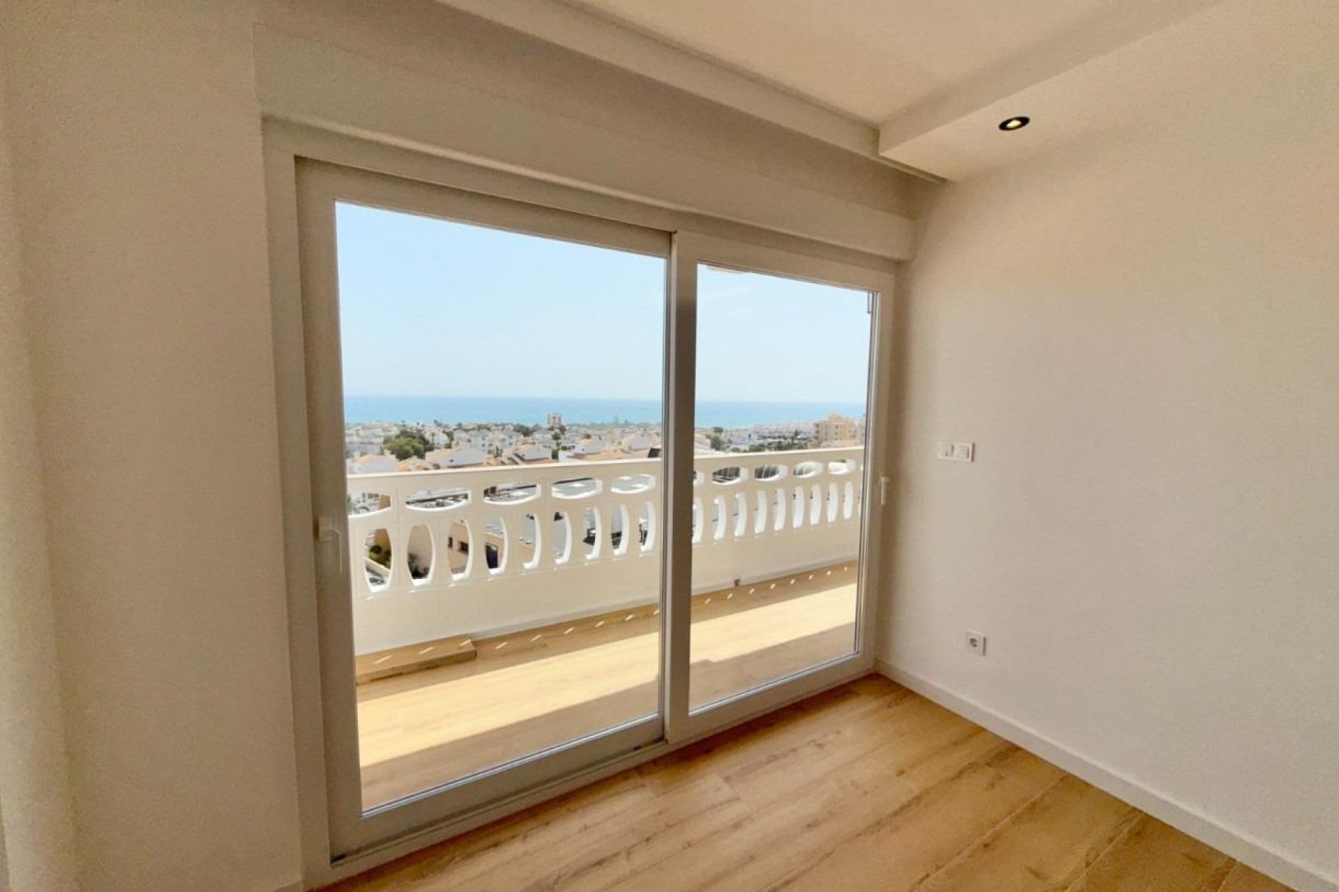 Segunda mano - Apartamento -
Torrevieja - Torreblanca