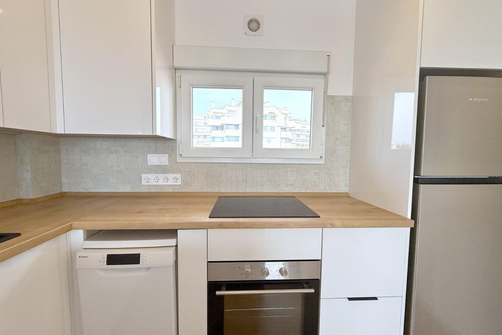 Segunda mano - Apartamento -
Torrevieja - Torreblanca