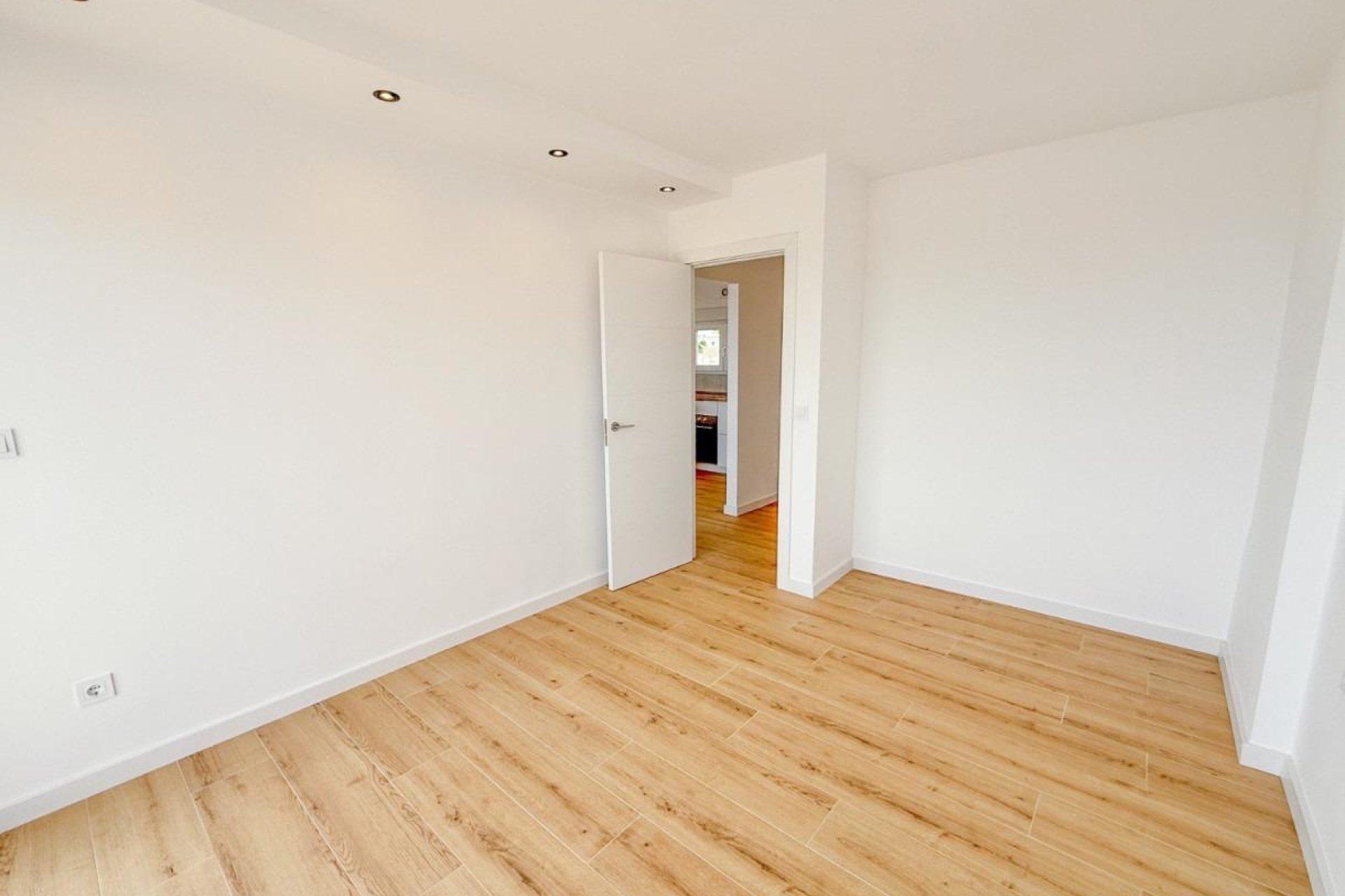Segunda mano - Apartamento -
Torrevieja - Torreblanca