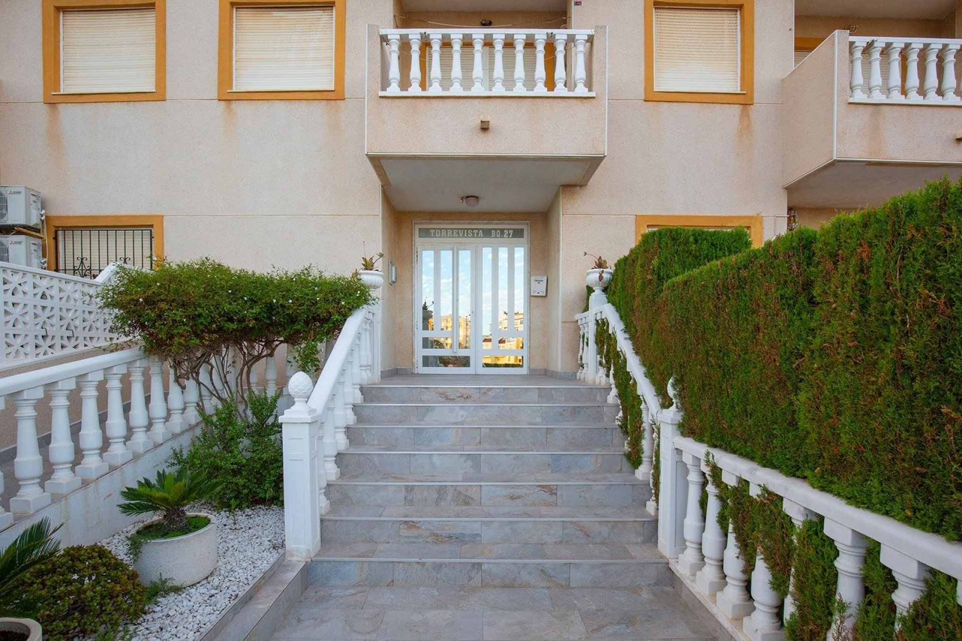 Segunda mano - Apartamento -
Torrevieja - Torreblanca