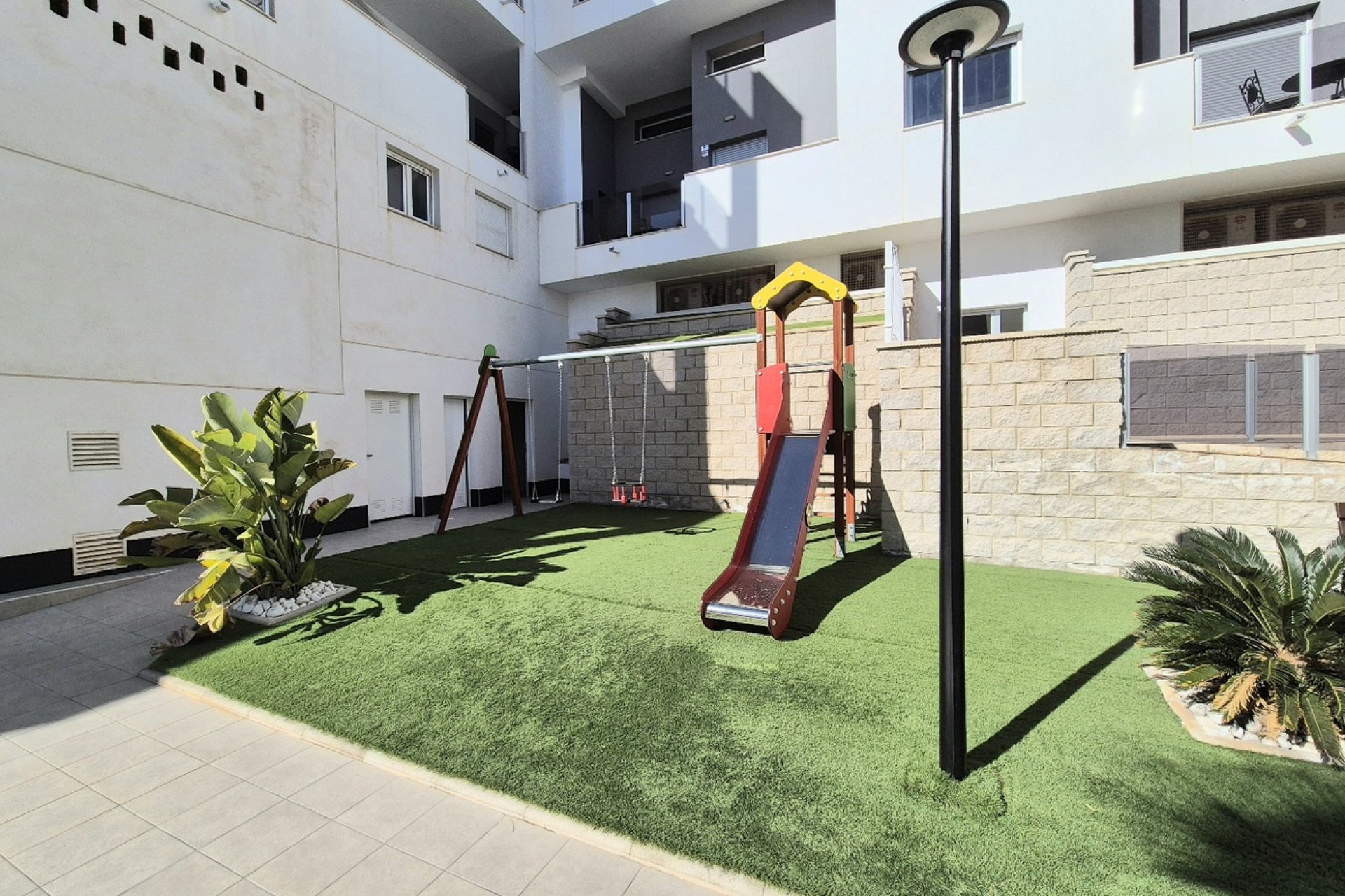 Segunda mano - Apartamento -
Villamartin - Costa Blanca