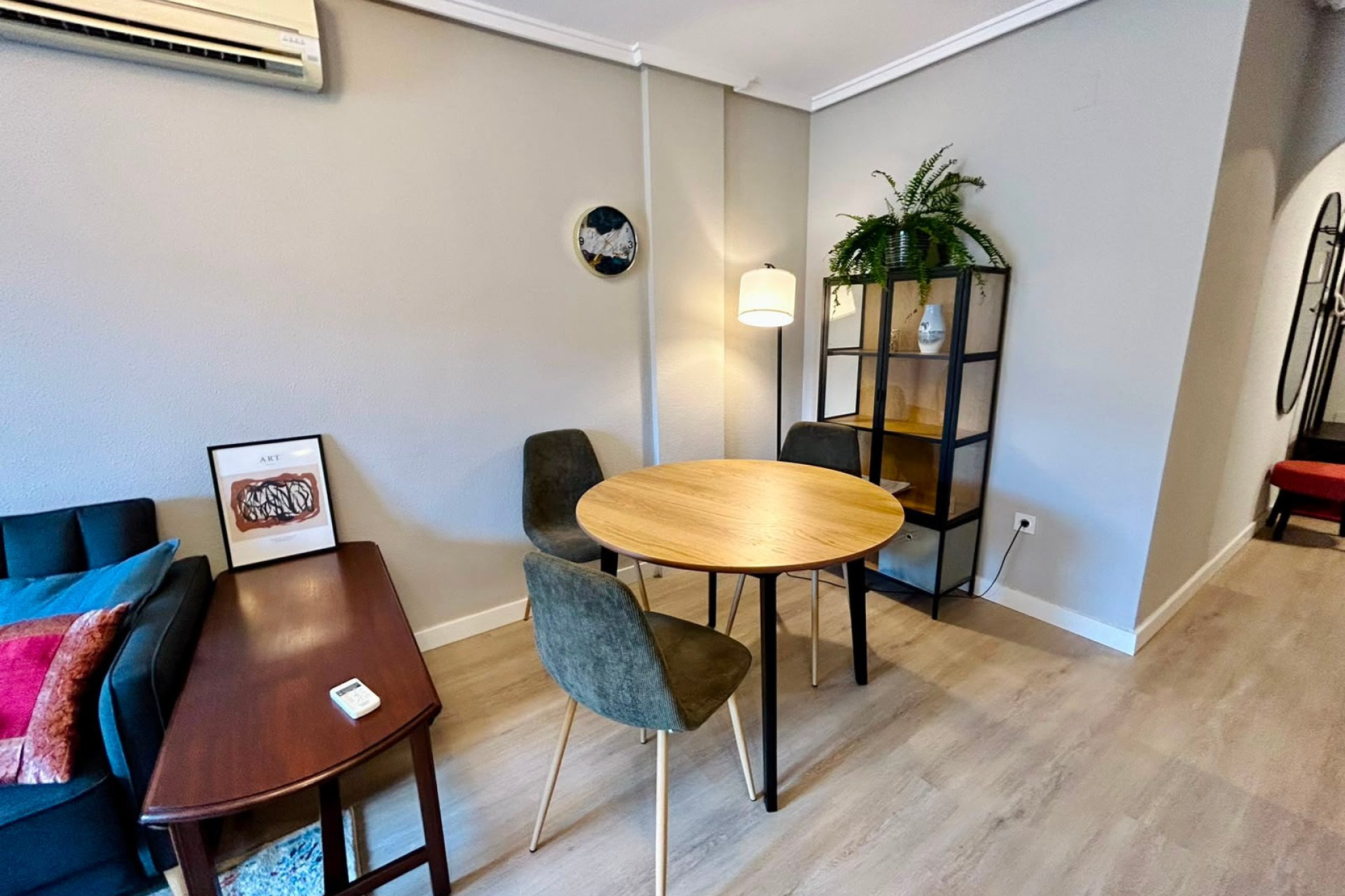 Segunda mano - - APARTMENT -
Torrevieja Centro - Torrevieja