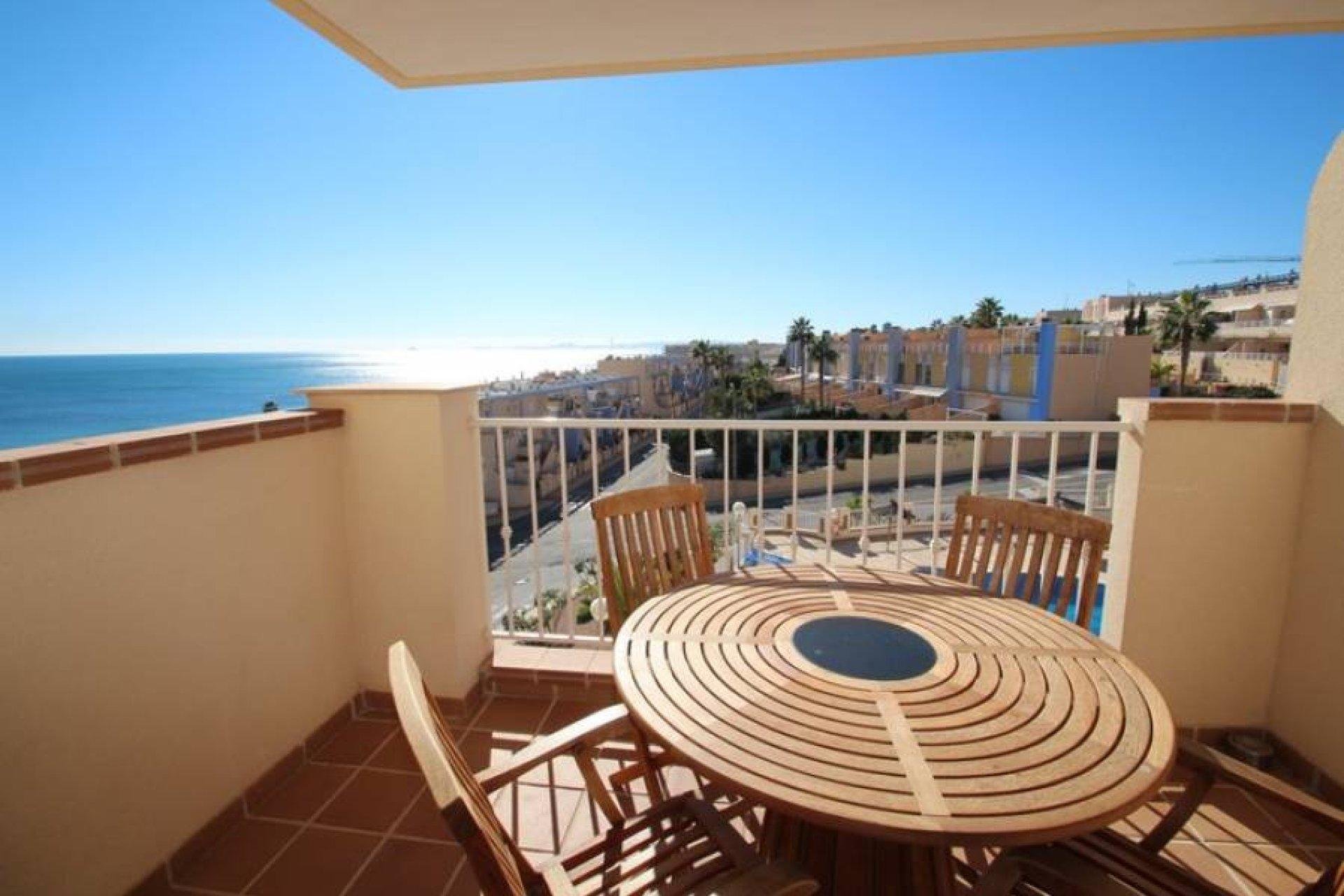 Segunda mano - Ático -
Orihuela Costa - Campoamor