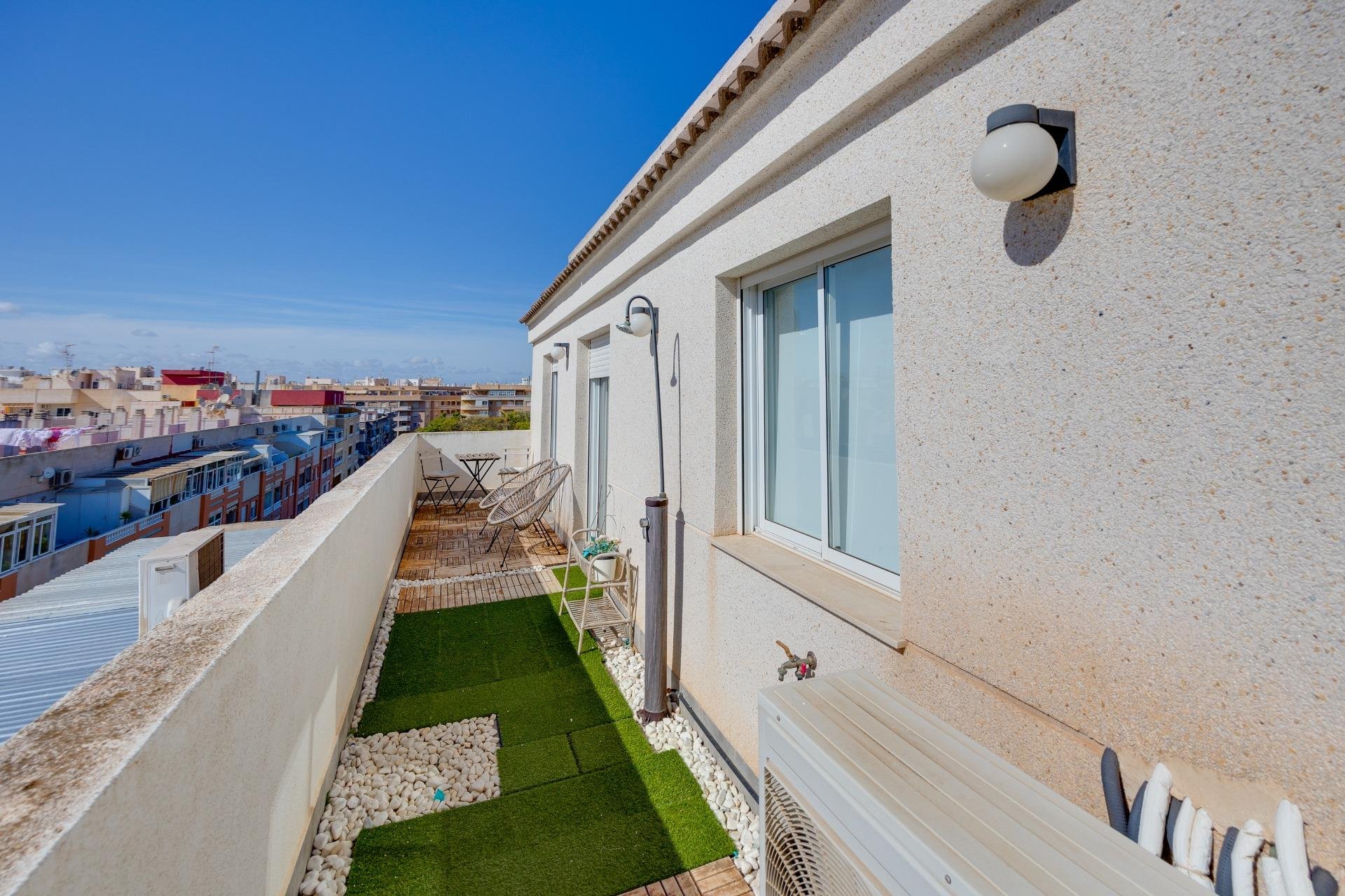 Segunda mano - Ático -
Torrevieja - Centro