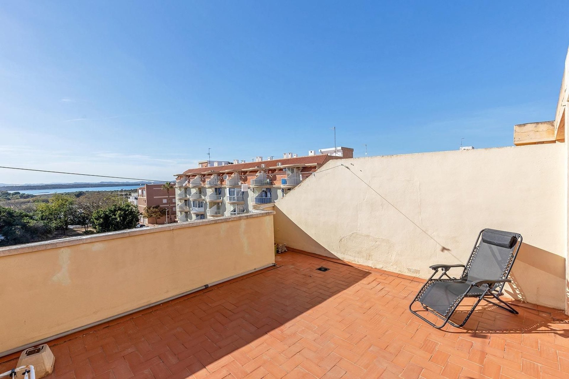 Segunda mano - Ático -
Torrevieja - La Mata pueblo