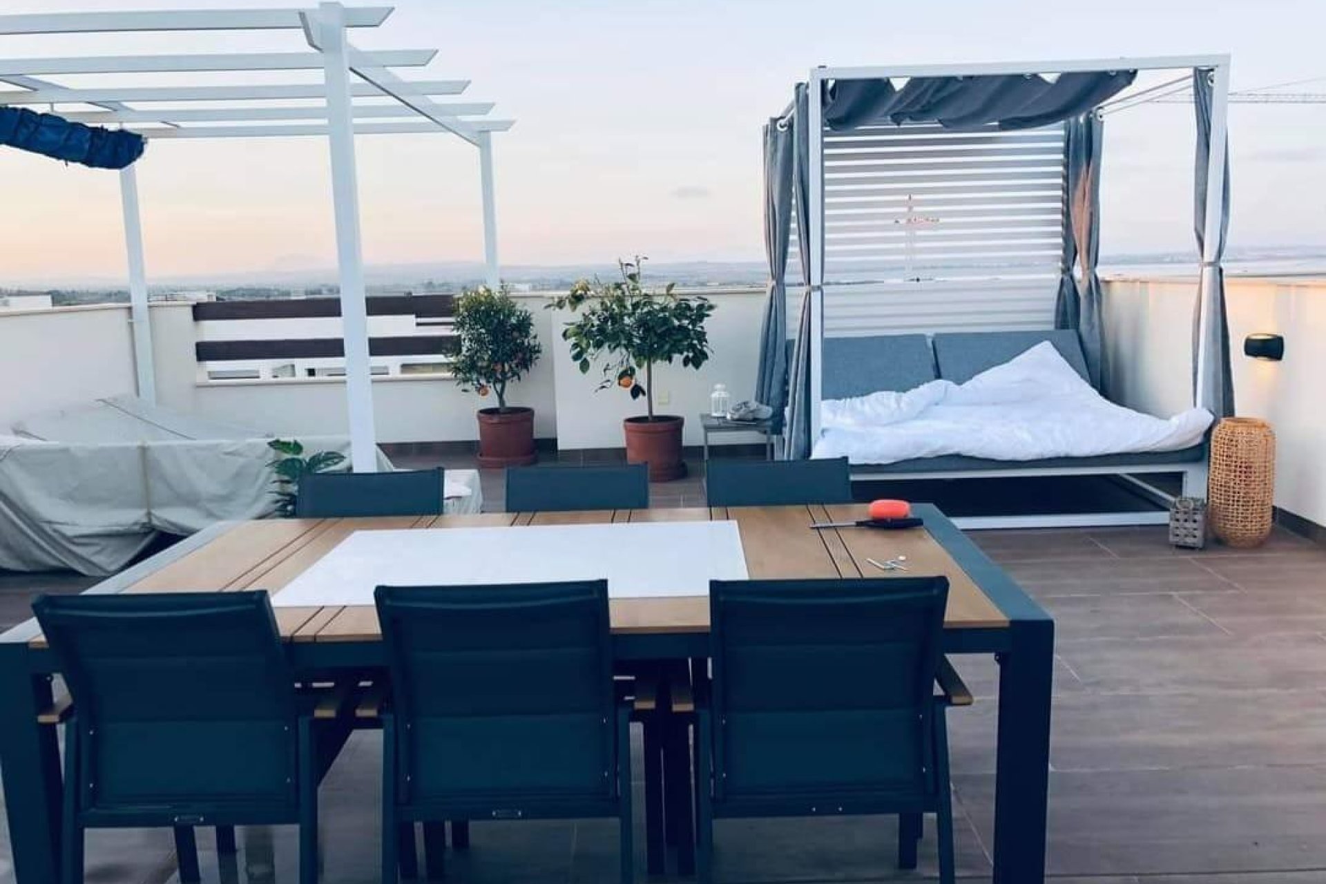 Segunda mano - Ático -
Torrevieja - Los balcones