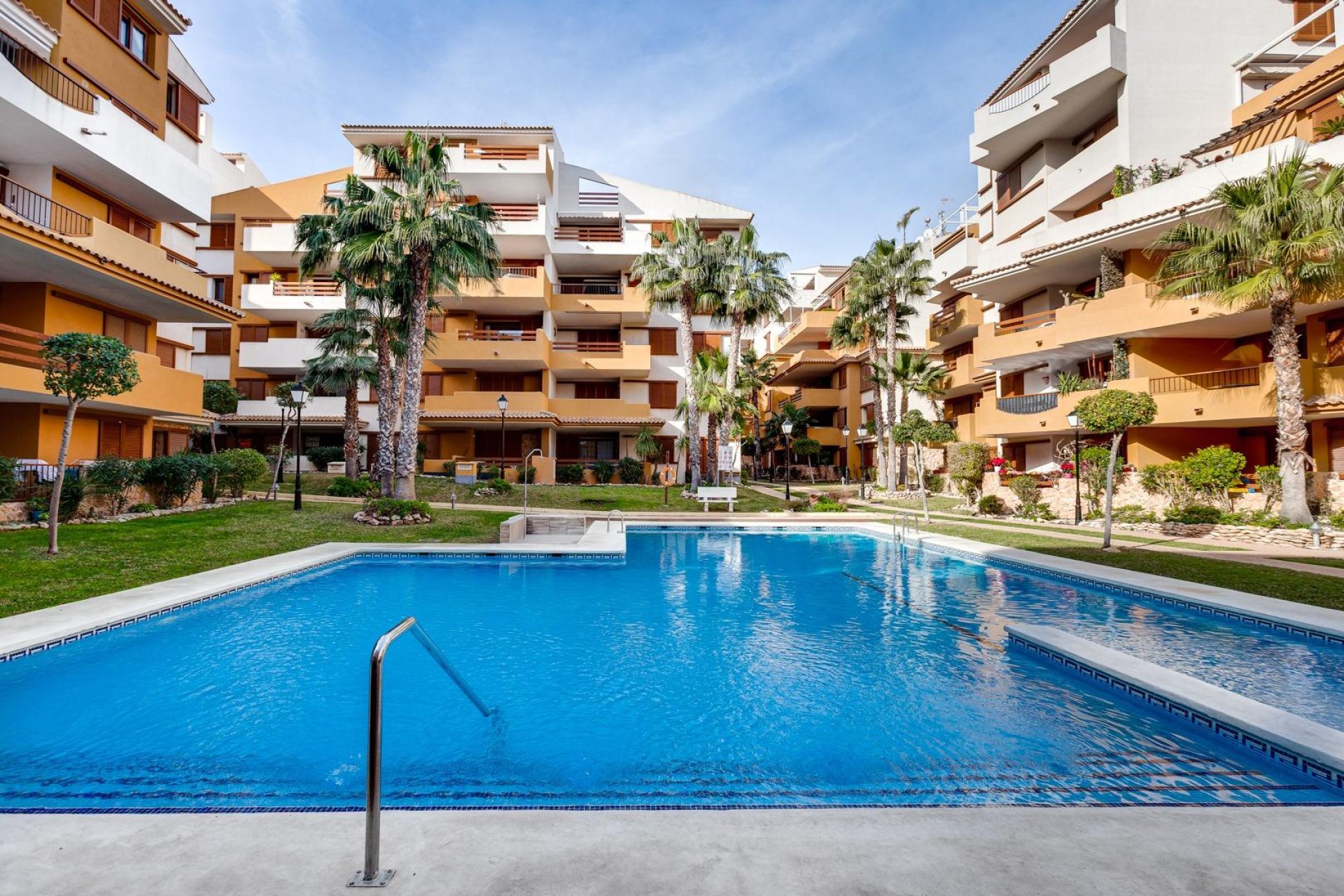 Segunda mano - Ático -
Torrevieja - Punta prima