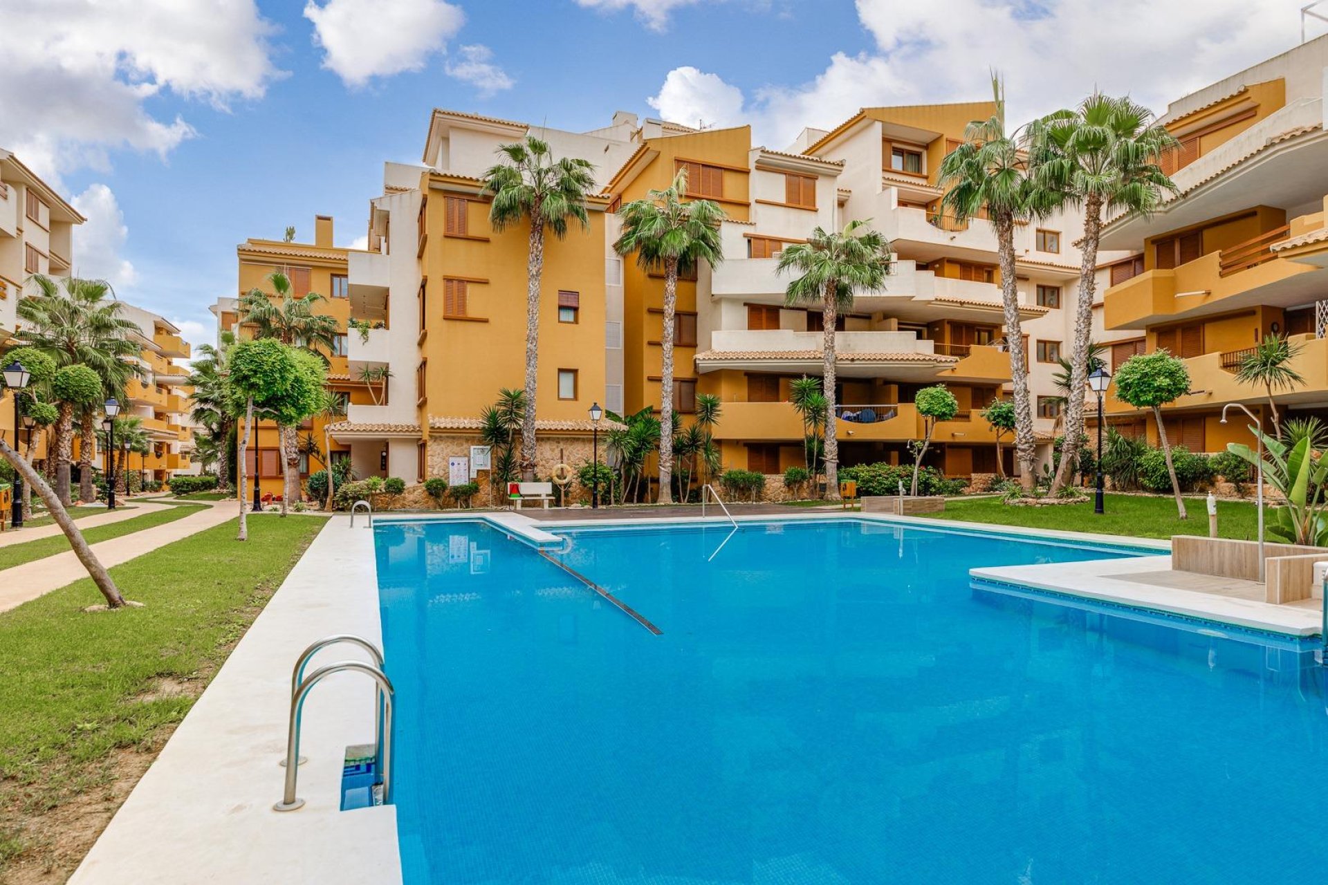 Segunda mano - Ático -
Torrevieja - Punta prima