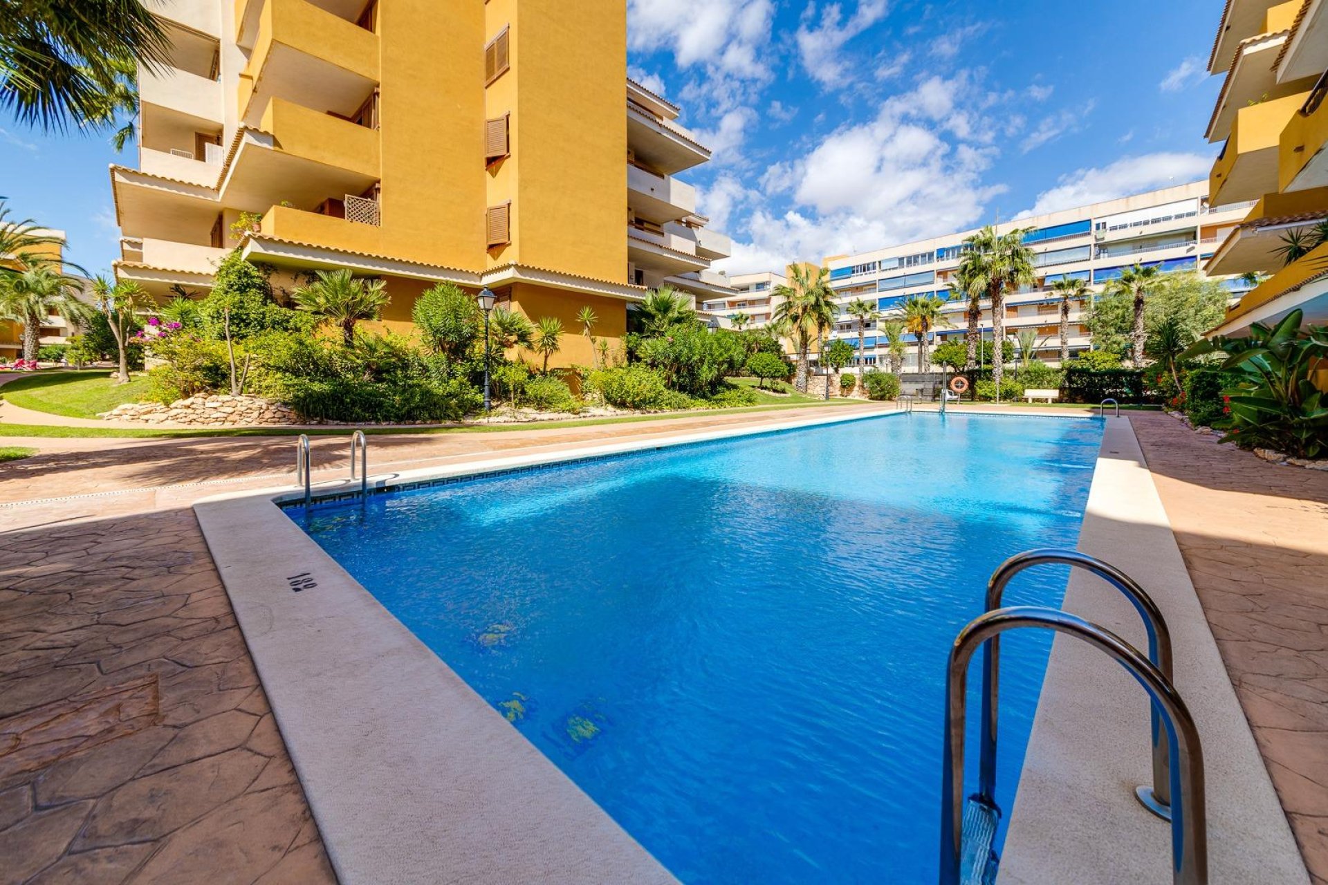 Segunda mano - Ático -
Torrevieja - Punta prima