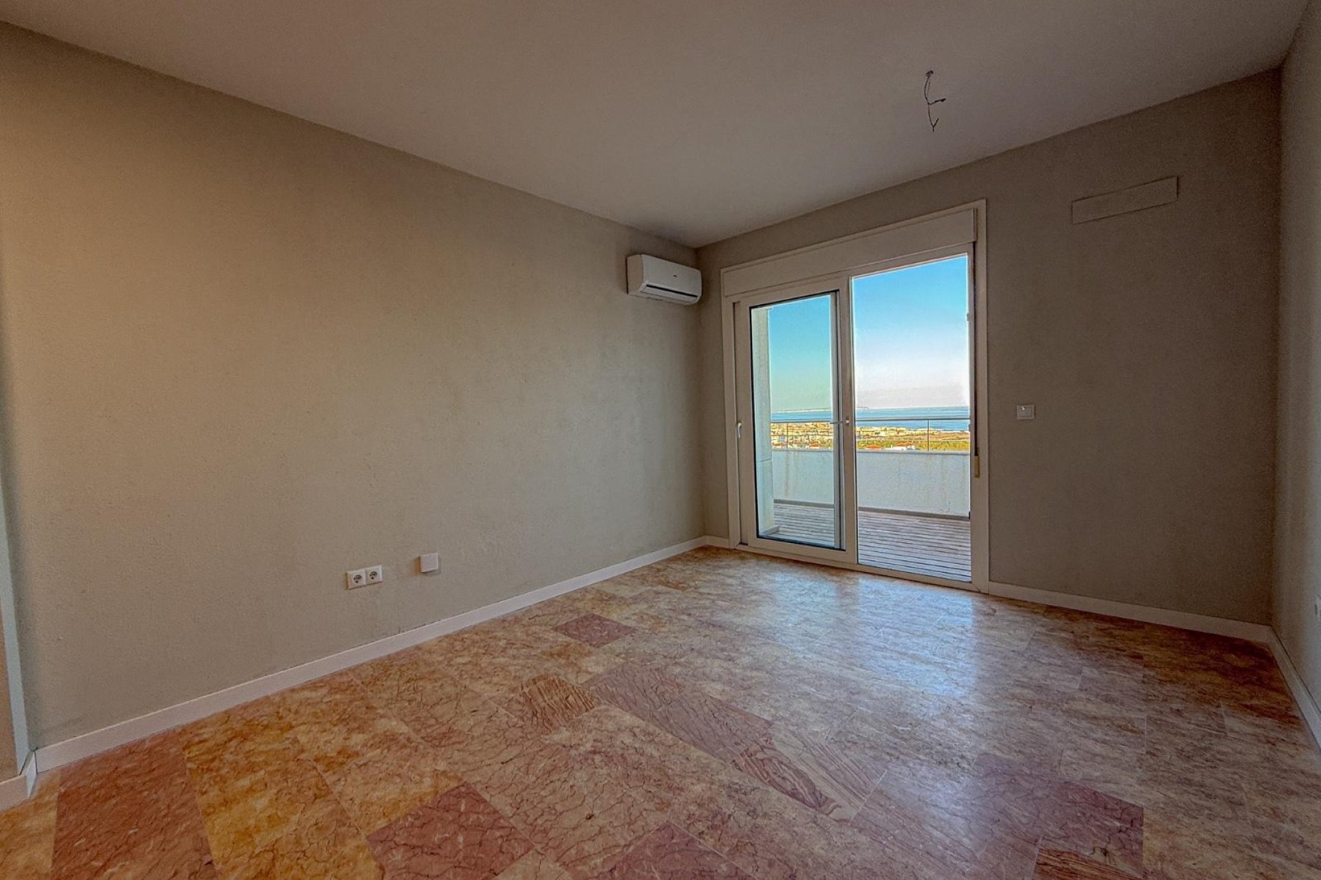Segunda mano - Ático -
Torrevieja - Torreblanca