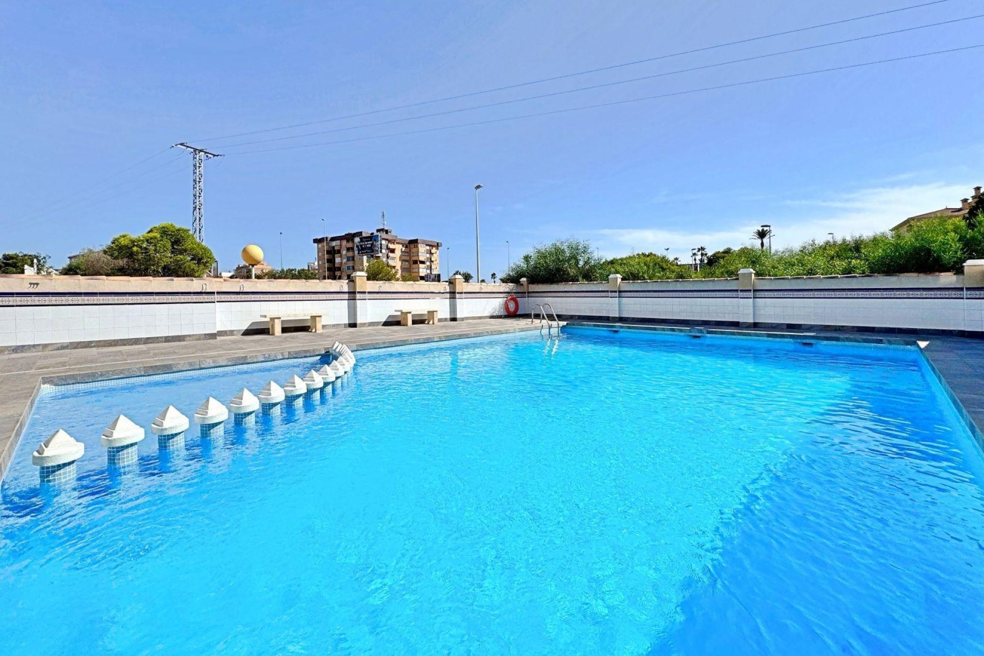 Segunda mano - Buhardilla -
Orihuela Costa - La Zenia