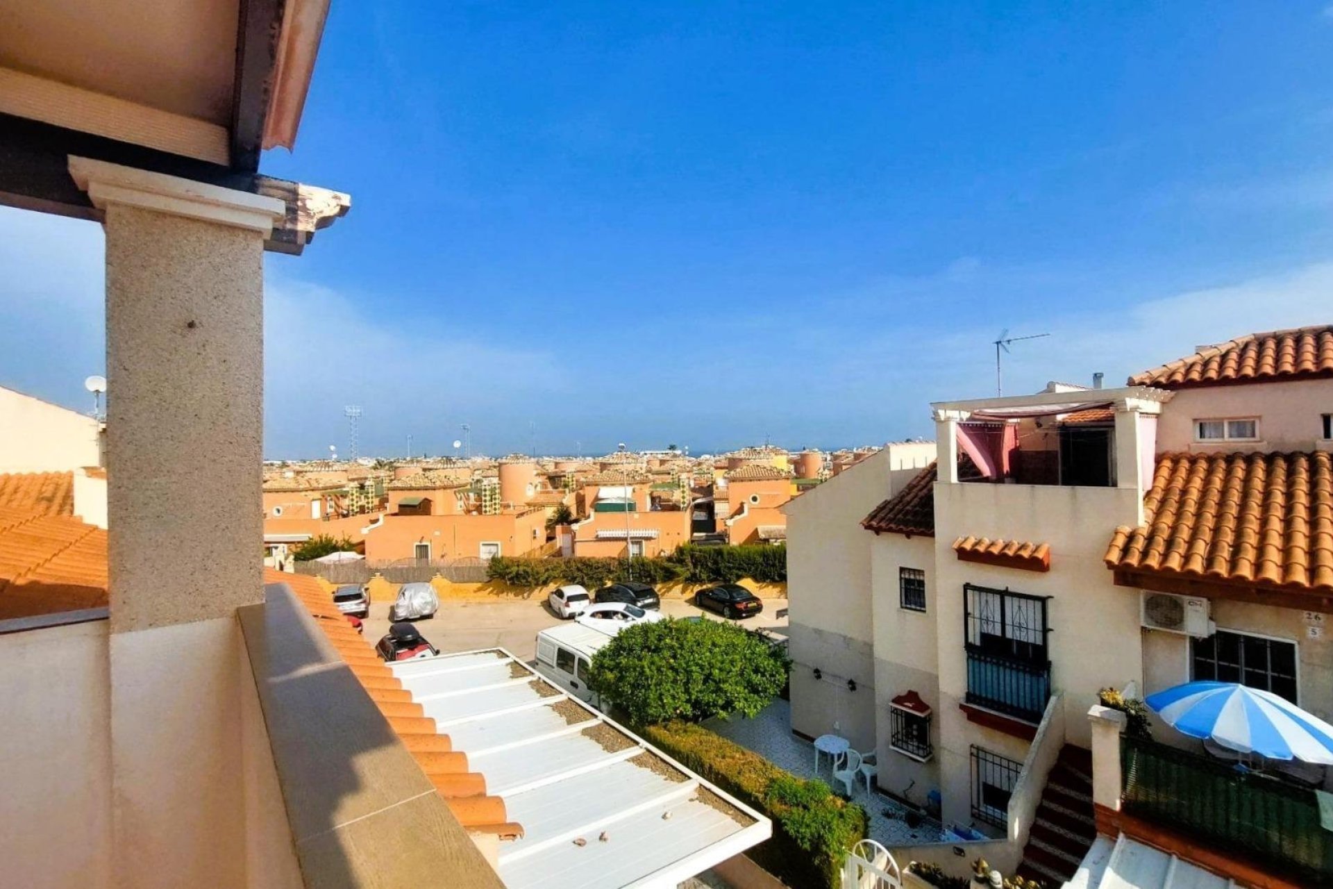 Segunda mano - Buhardilla -
Orihuela Costa - Playa Flamenca