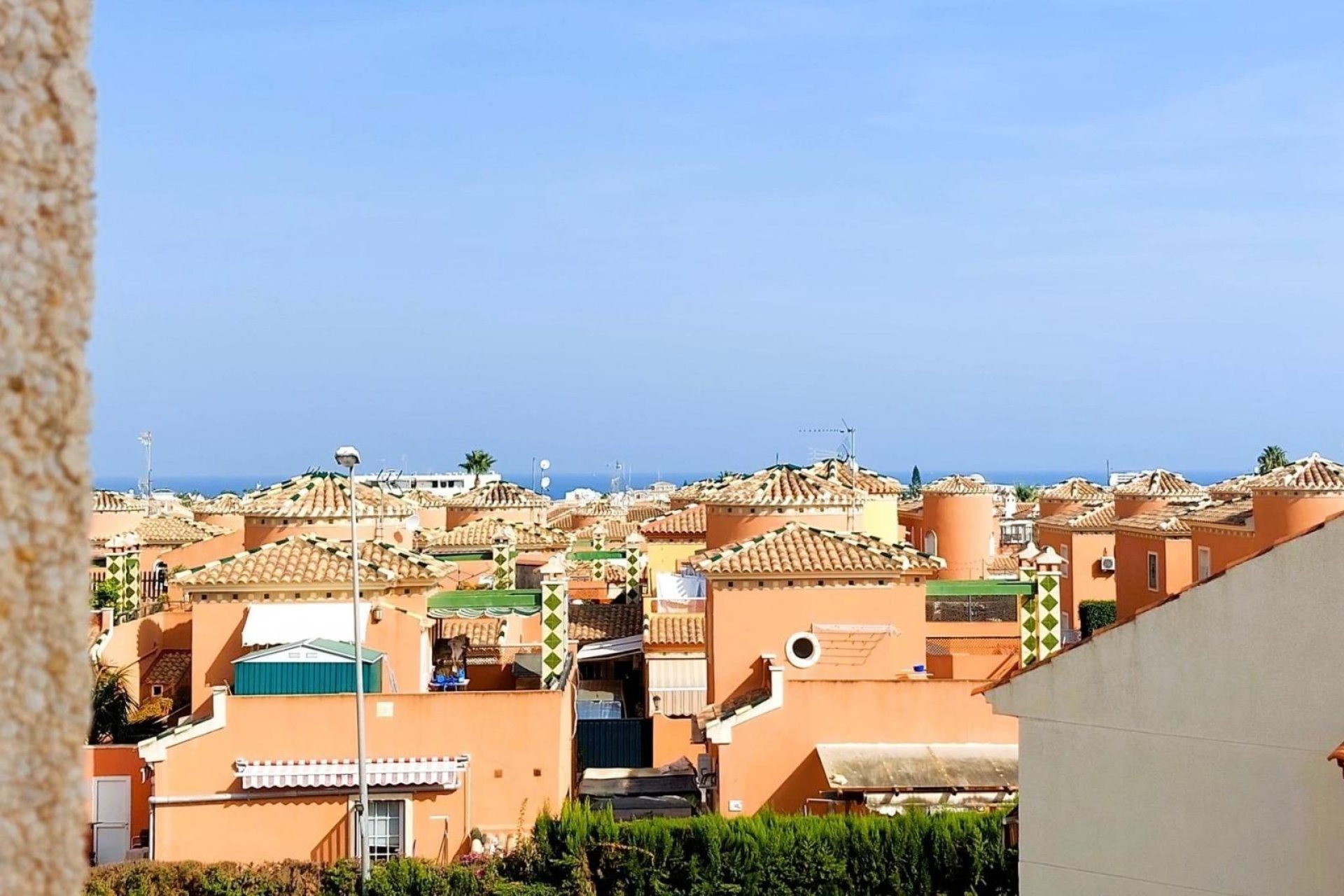 Segunda mano - Buhardilla -
Orihuela Costa - Playa Flamenca