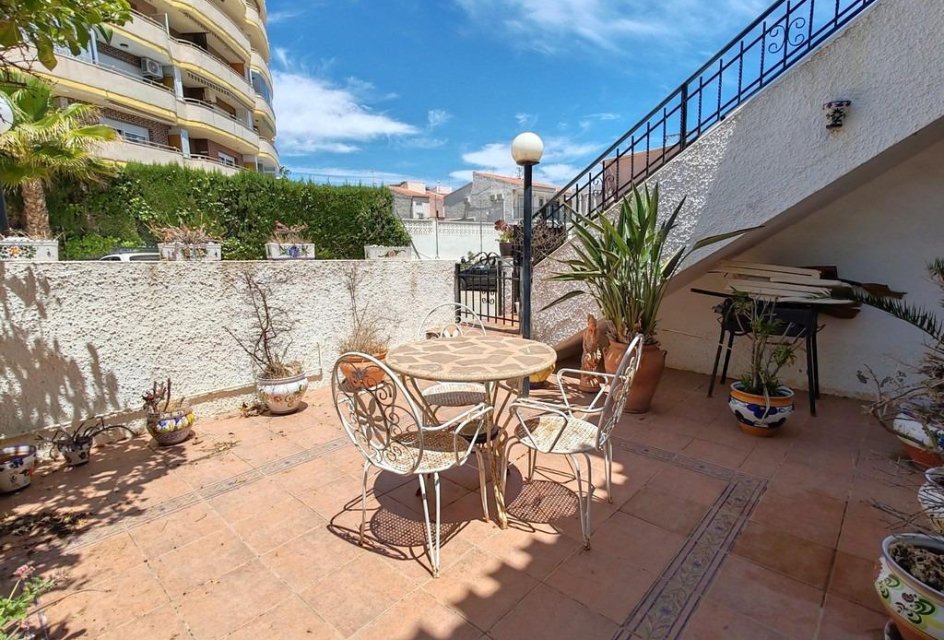 Segunda mano - Bungalow -
Orihuela Costa - Cabo Roig