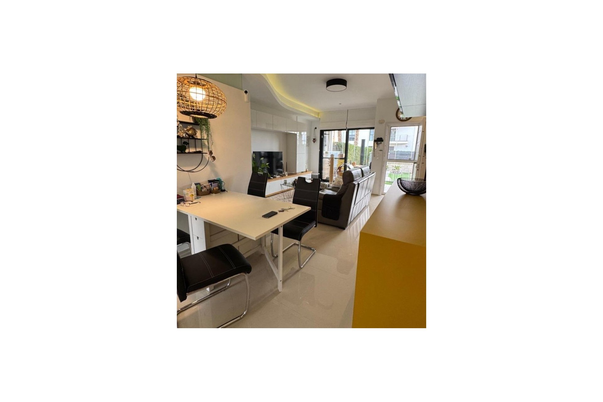 Segunda mano - Bungalow -
Orihuela Costa - La Zenia