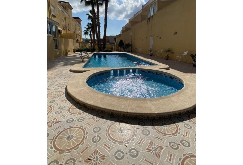 Segunda mano - Bungalow -
Orihuela Costa - Las Filipinas