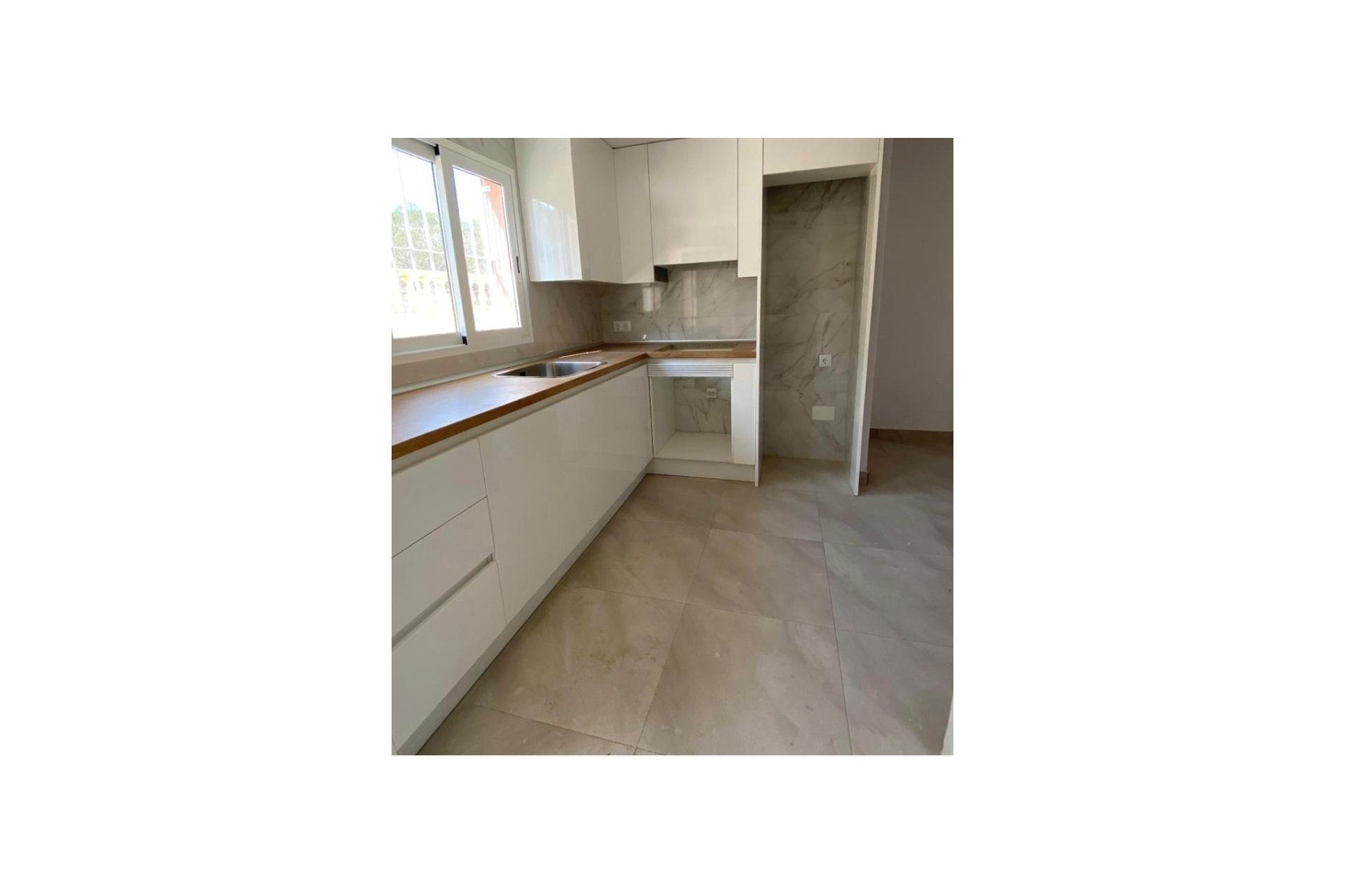 Segunda mano - Bungalow -
Orihuela Costa - Las Filipinas