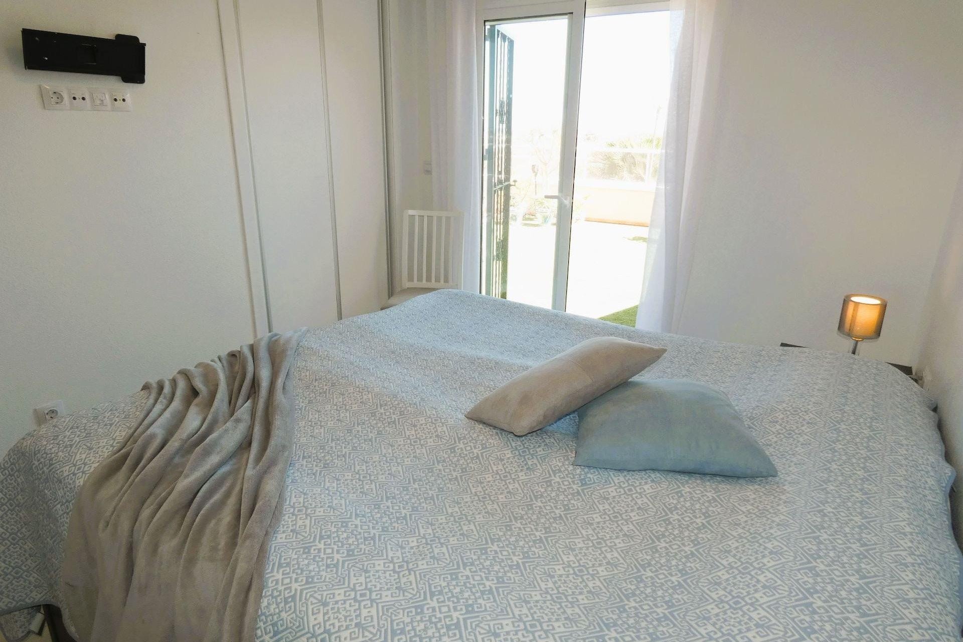 Segunda mano - Bungalow -
Orihuela Costa - Los Dolses