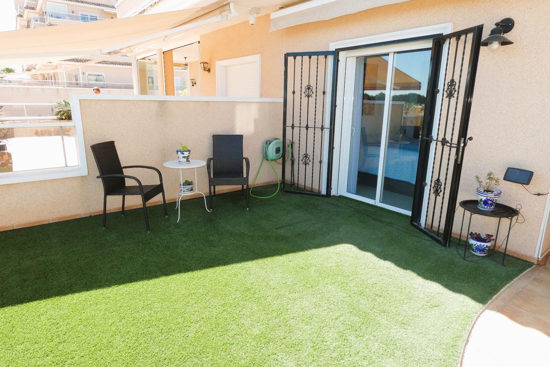 Segunda mano - Bungalow -
Orihuela Costa - Los Dolses