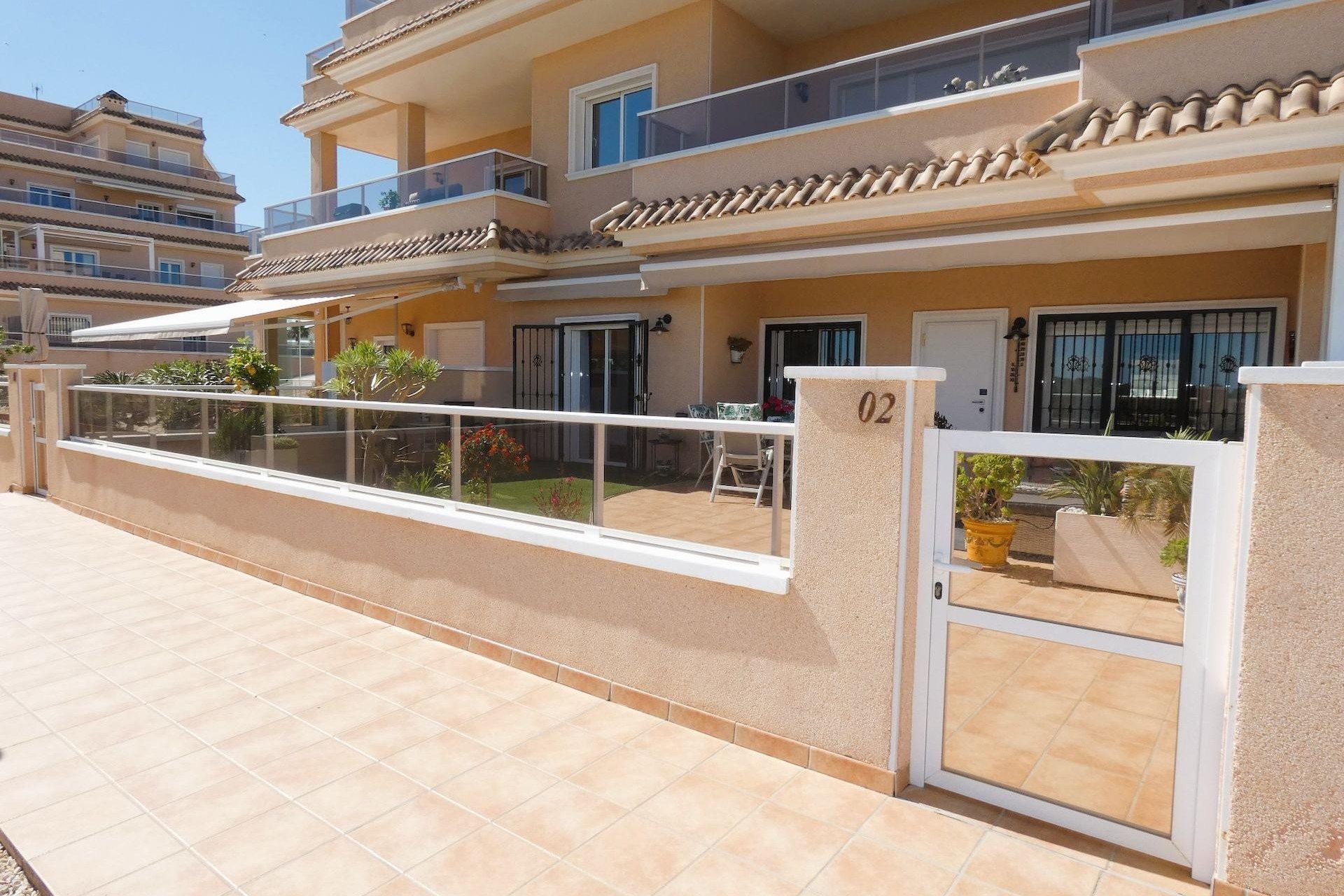 Segunda mano - Bungalow -
Orihuela Costa - Los Dolses