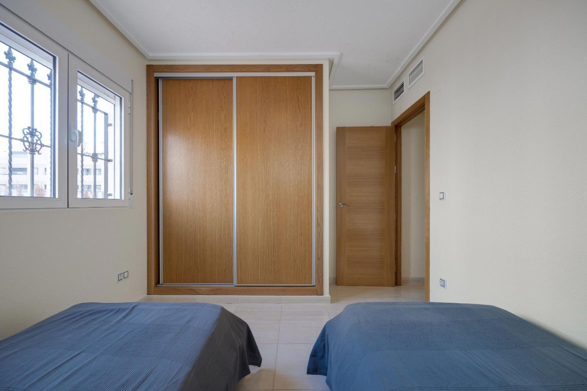 Segunda mano - Bungalow -
Orihuela Costa - Playa Flamenca